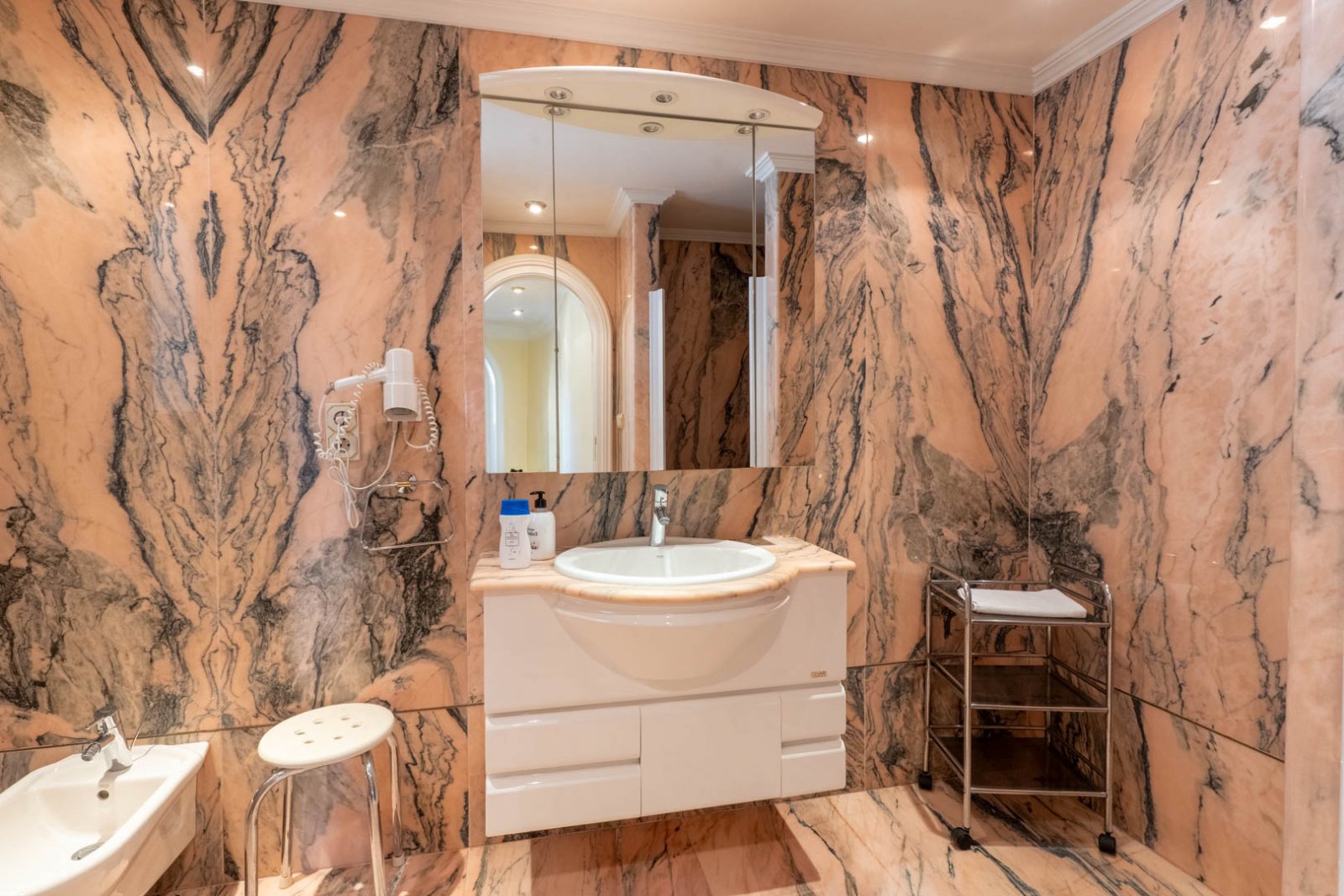 9006BEN Mediterrane Villa mit Panoramablick aufs Meer in Benissa zu verkaufen.