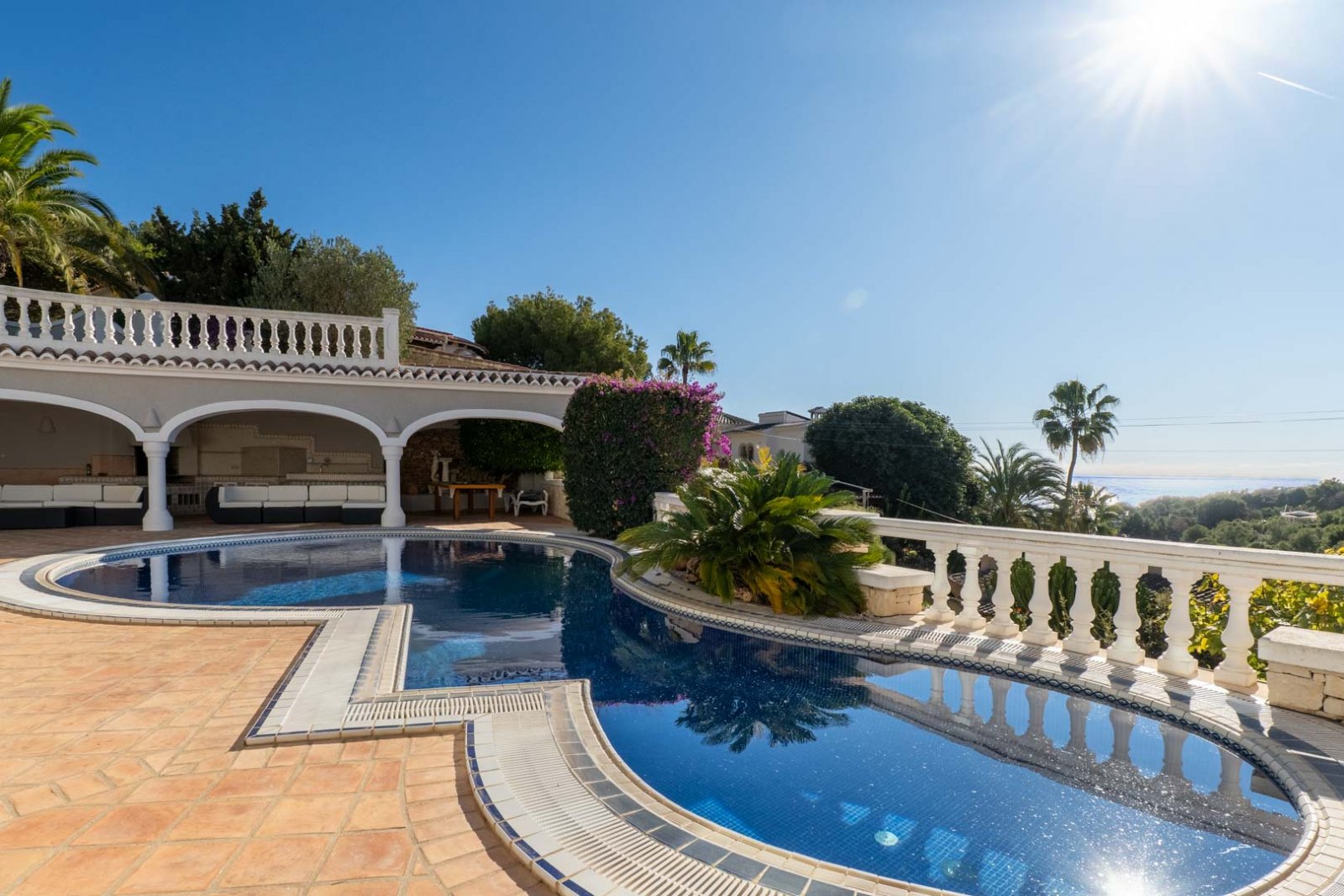 9006BEN Mediterrane Villa mit Panoramablick aufs Meer in Benissa zu verkaufen.