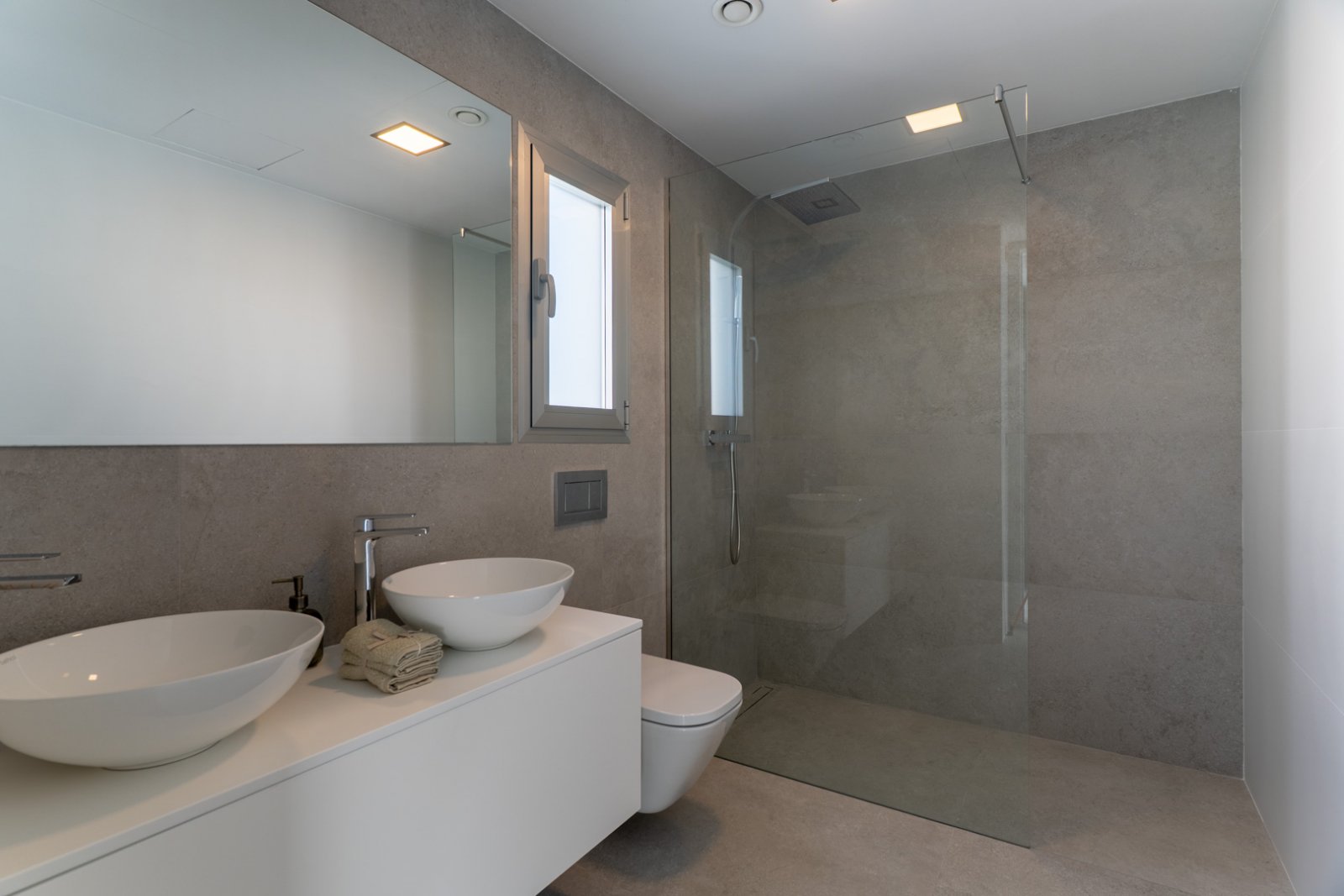 8317FIN Moderne Villa zum Verkauf in Finestrat.