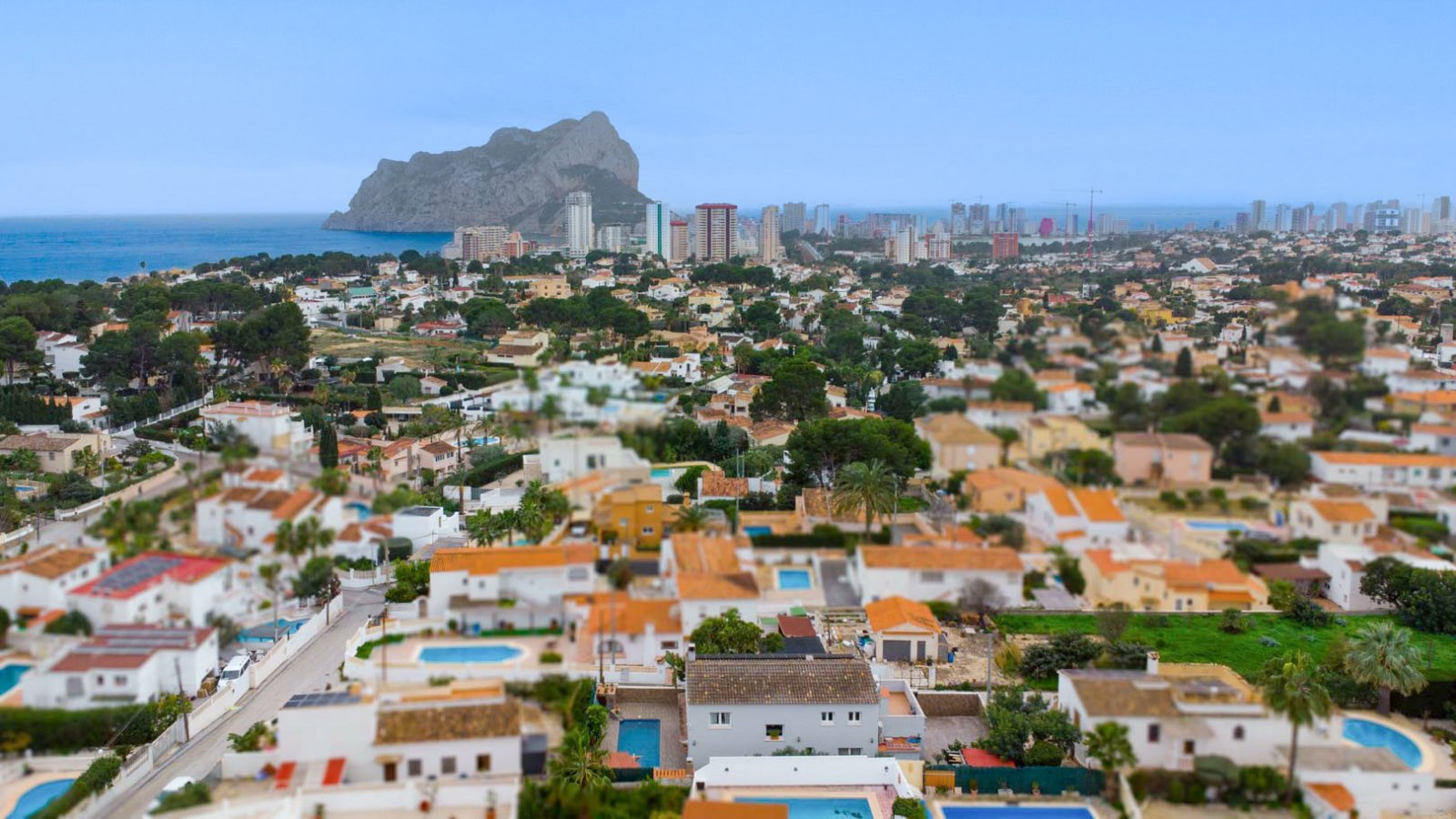 C3XY4620CAL Villa in Calpe zu verkaufen, nur wenige Gehminuten vom Strand entfernt.