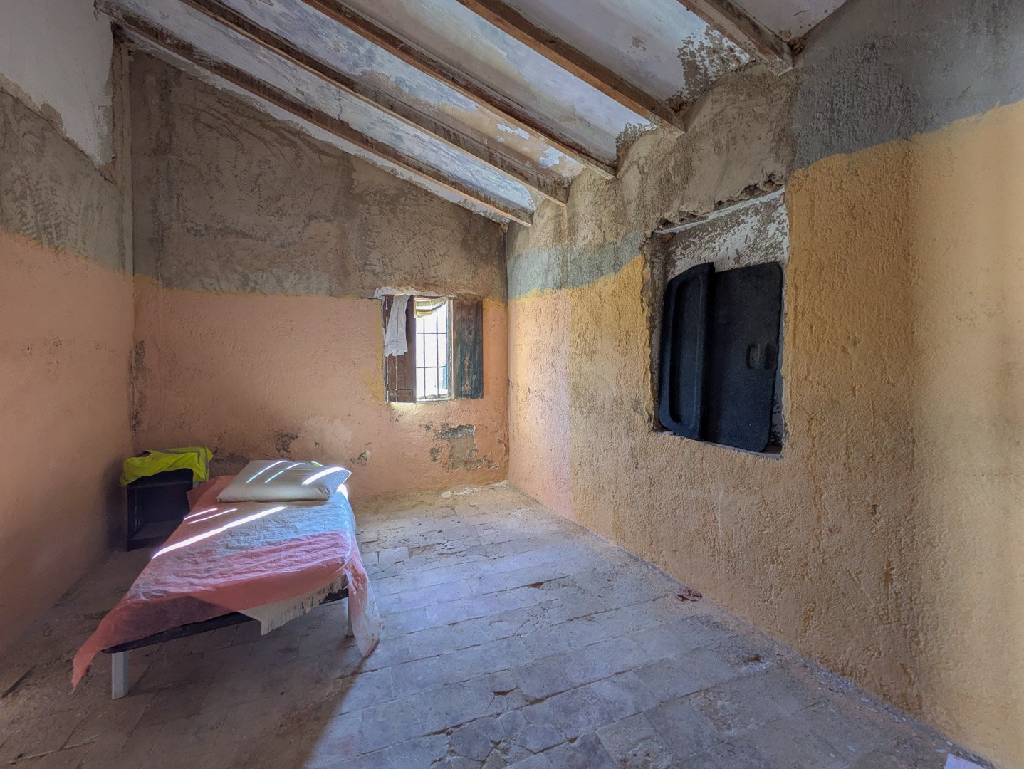 4628JAV Traditionelle Finca mit mehreren Grundstücken zum Verkauf in Pinosol-Las Laderas, Jávea