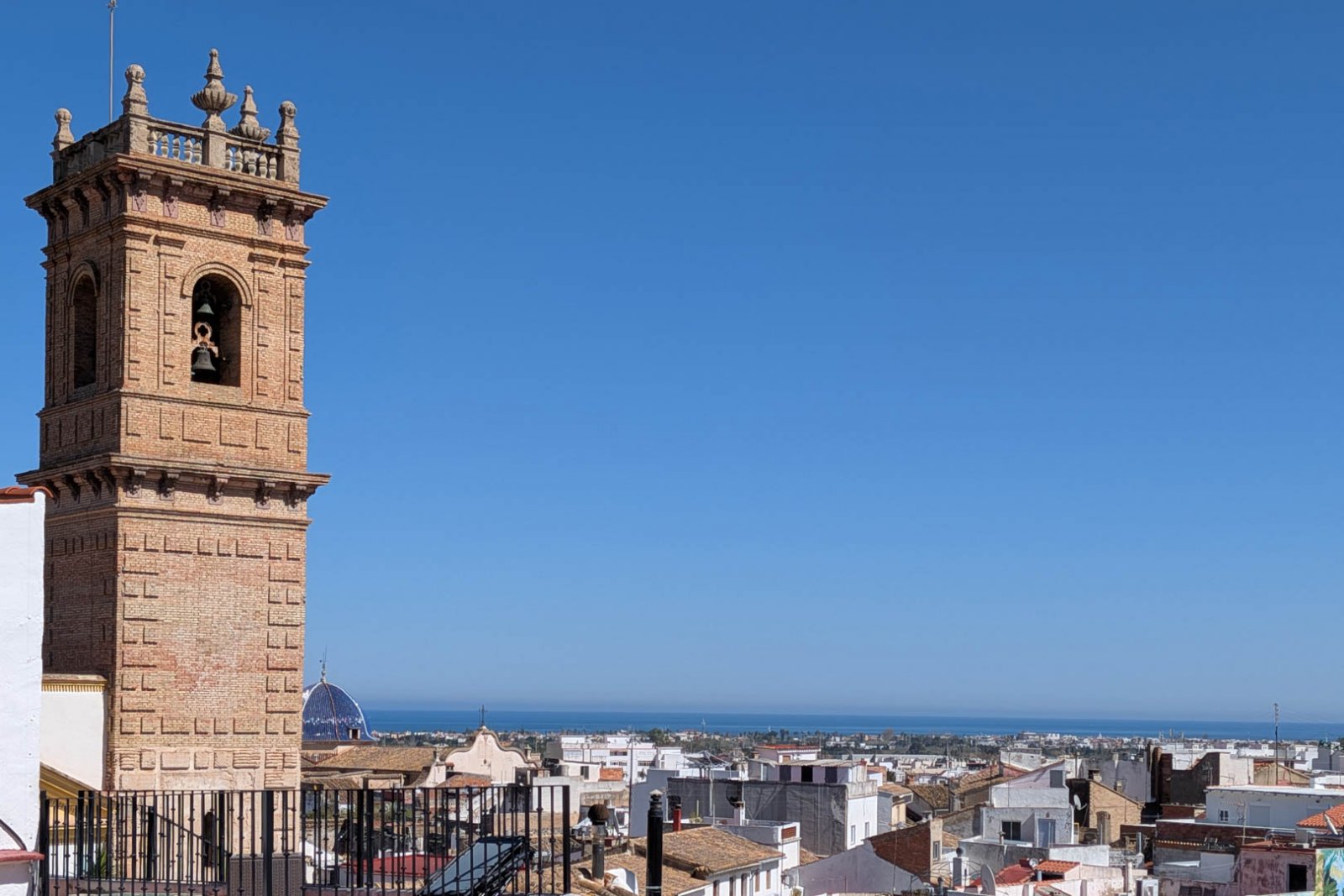 C4XY8330OLI Reihenhaus mit Meerblick in Oliva zu verkaufen.