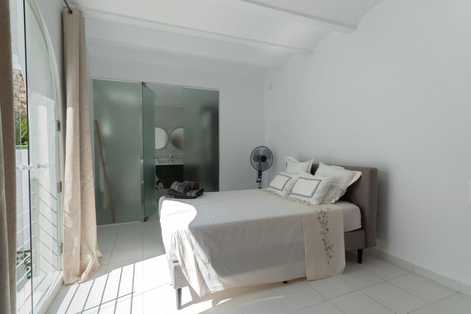 C4XY8330OLI Reihenhaus mit Meerblick in Oliva zu verkaufen.