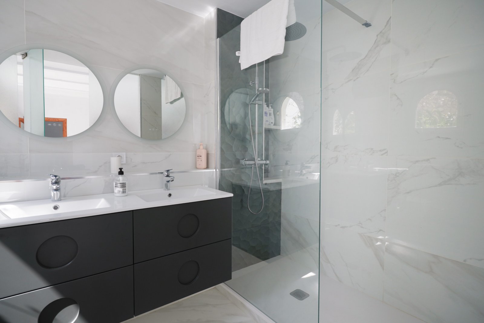 C4XY8330OLI Reihenhaus mit Meerblick in Oliva zu verkaufen.