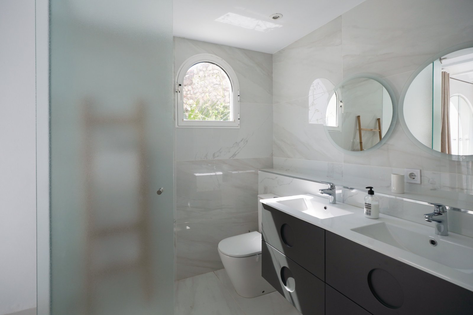 C4XY8330OLI Reihenhaus mit Meerblick in Oliva zu verkaufen.