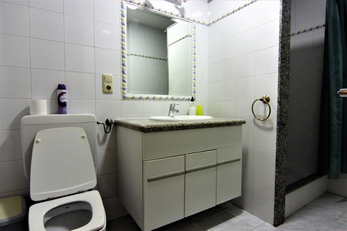 6197BEN Schöne 8 Schlafkamer Villa nur wenige Gehminuten vom Meer entfernt zum verkauf in Benissa