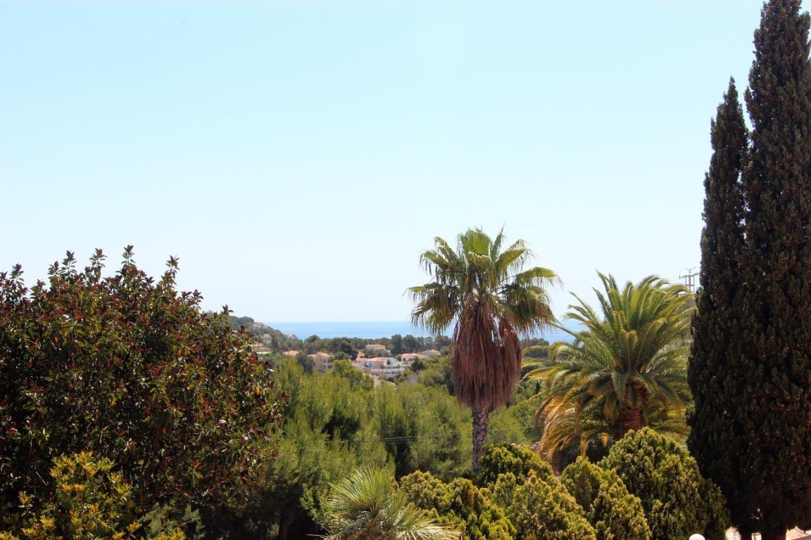 6197BEN Schöne 8 Schlafkamer Villa nur wenige Gehminuten vom Meer entfernt zum verkauf in Benissa