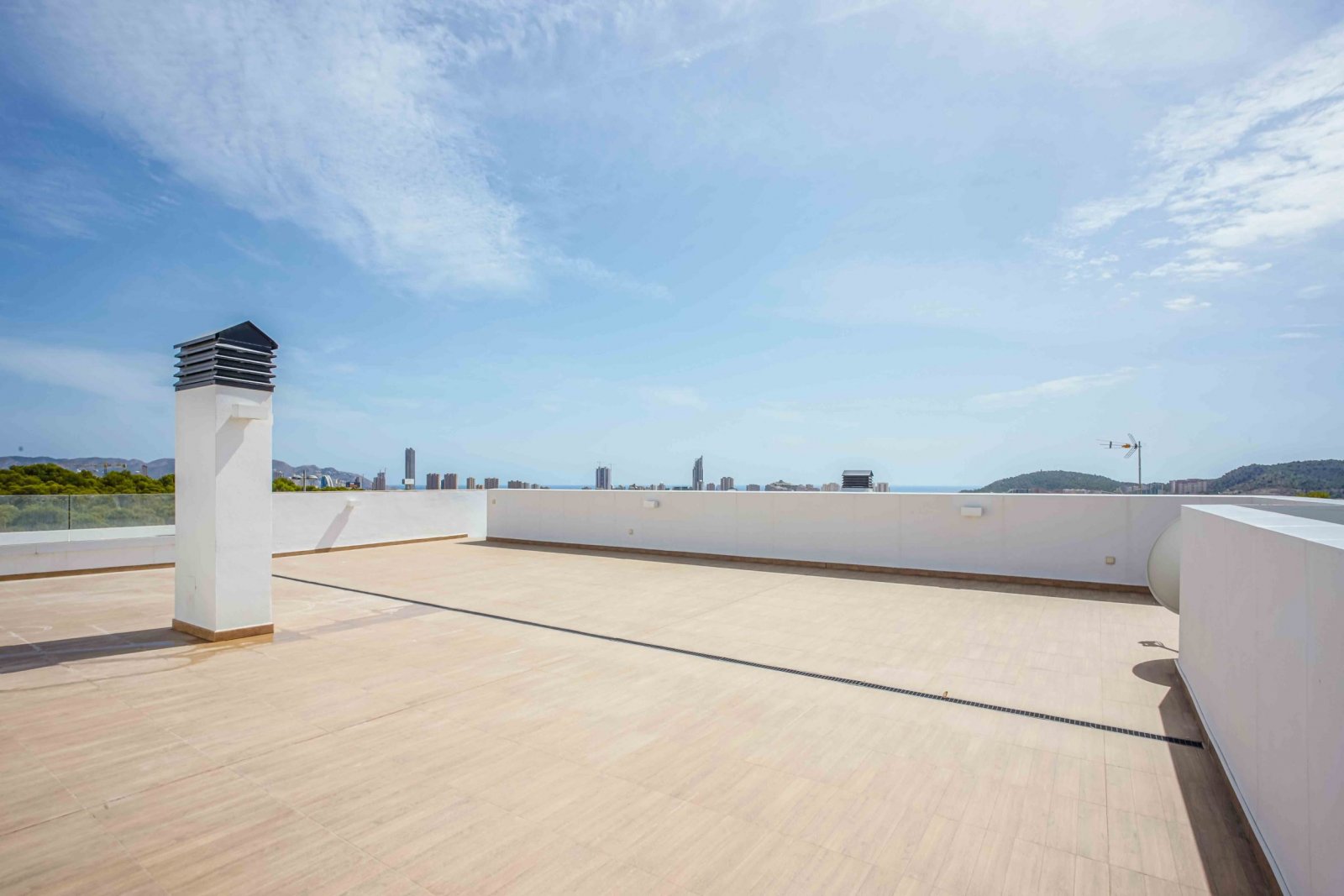 C4XY4117FIN Moderne Villa in Finestrat zu verkaufen