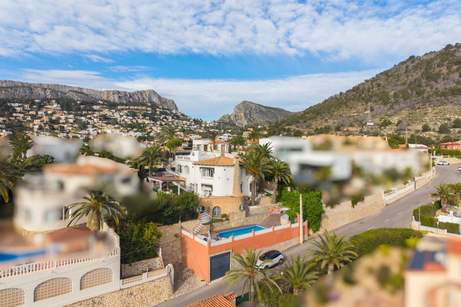 4223CAL Renovierte Villa mit Meerblick und gutem Mietpotenzial zum Verkauf nahe dem Zentrum von Calpe