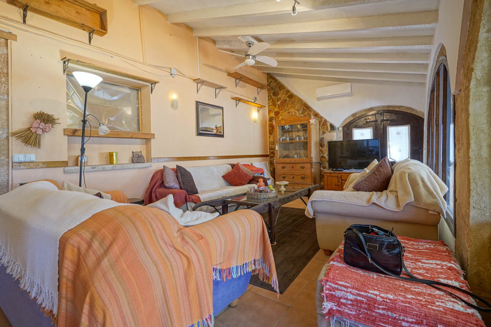 C3XY4395JAV Traditionelle Villa auf flachem Grundstück mit Gewerbeerlaubnis zum Verkauf in Jávea