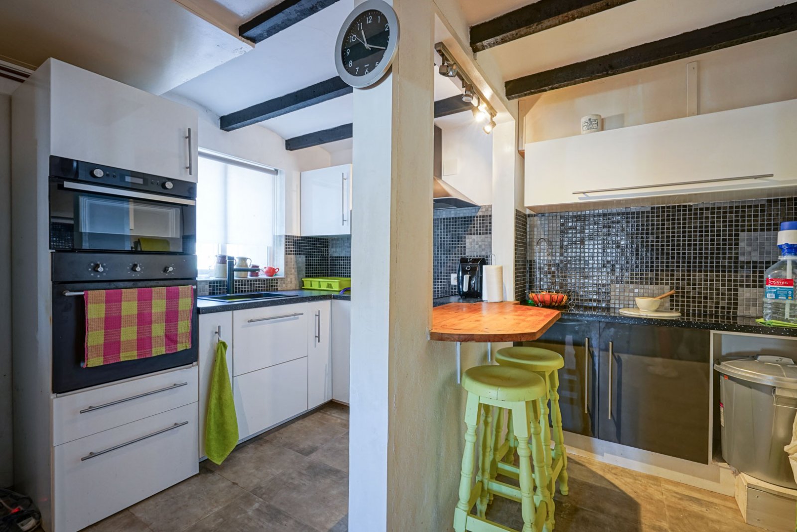 C3XY4395JAV Traditionelle Villa auf flachem Grundstück mit Gewerbeerlaubnis zum Verkauf in Jávea