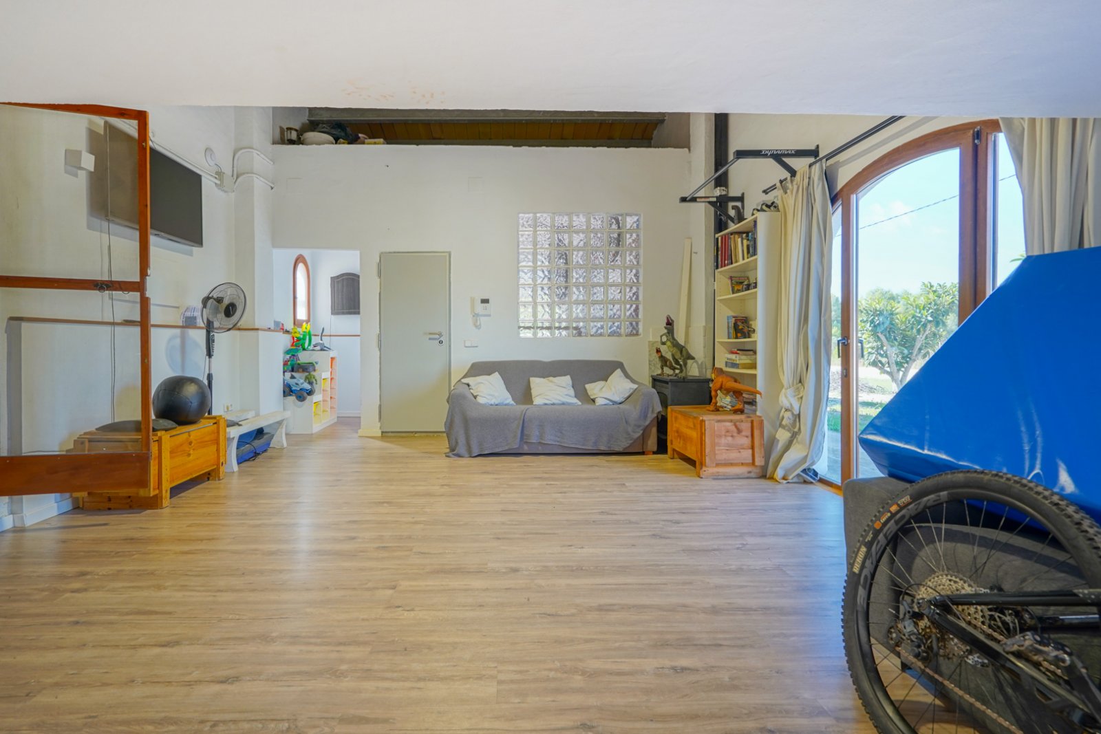 4432JAV Villa auf großem Grundstück zum Verkauf in Jávea