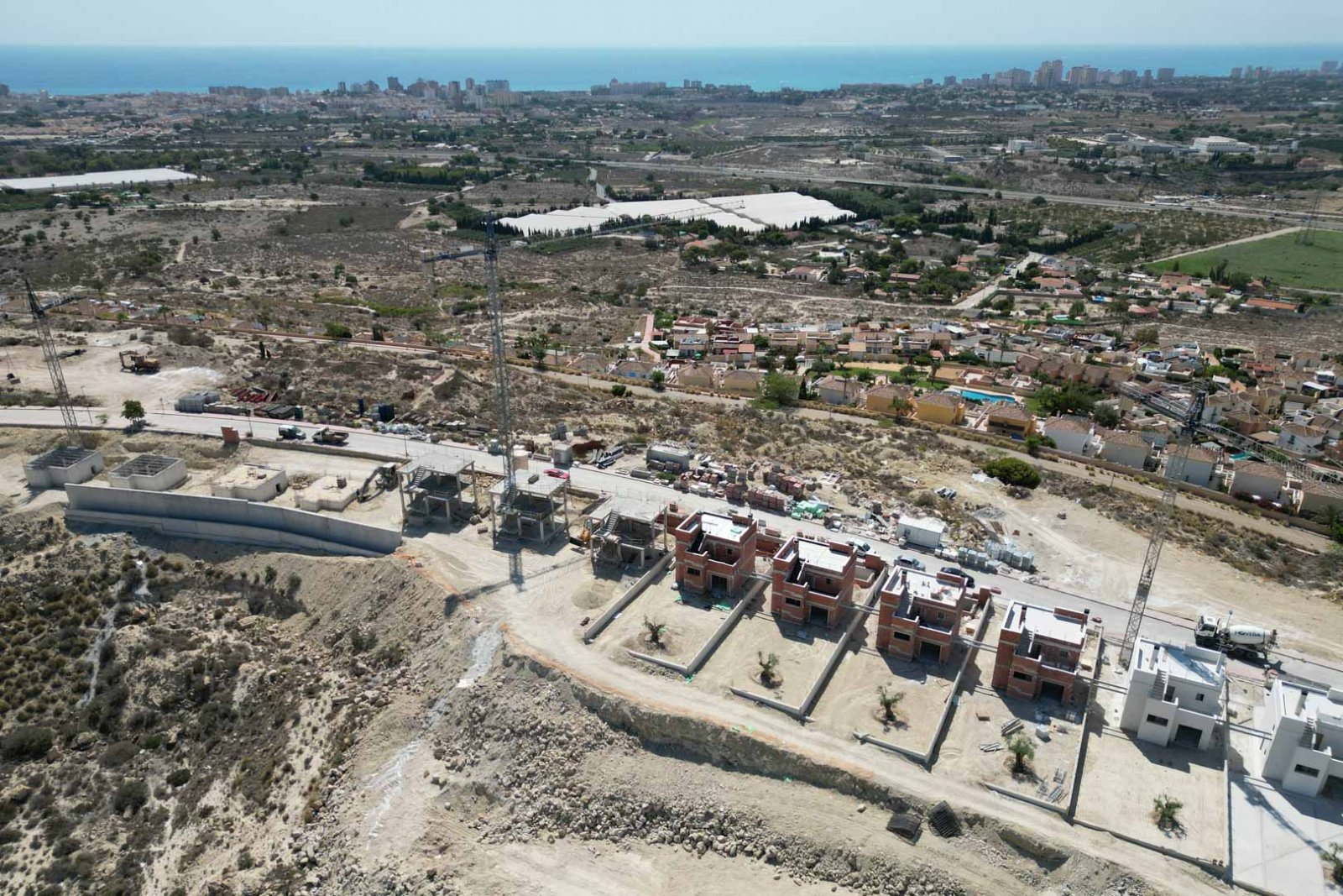 8277MUT Moderne Villa mit Meerblick zu verkaufen in der Nähe von El Campello.