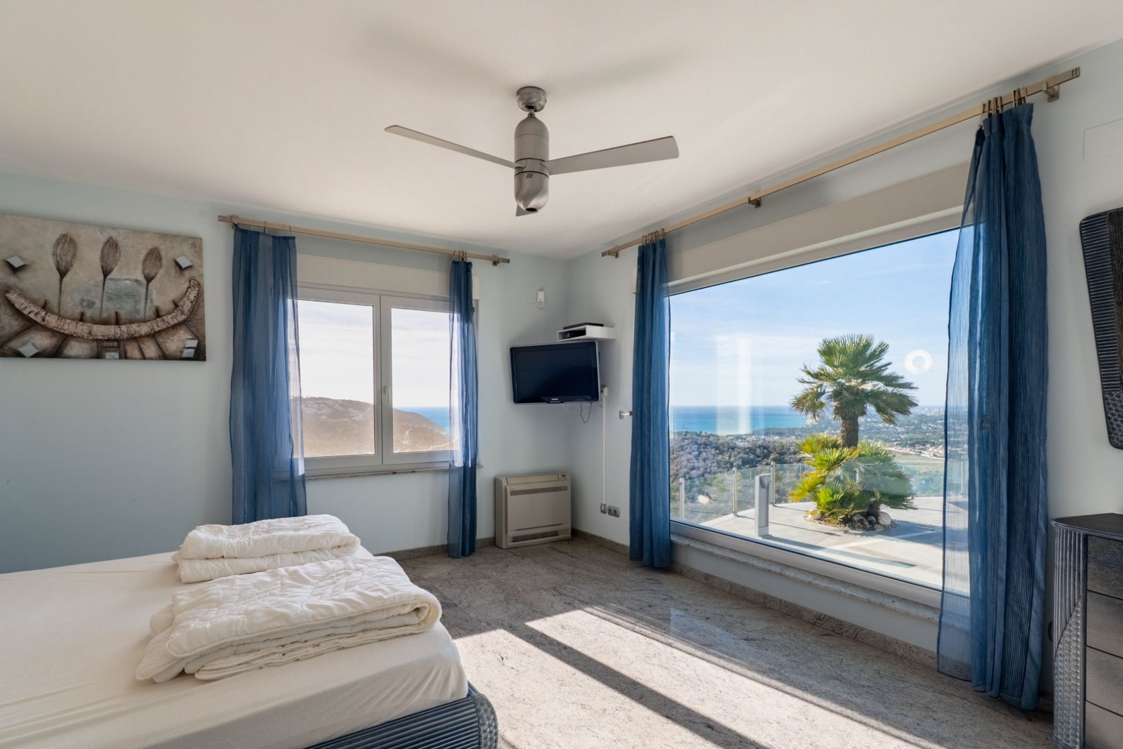 9005MOR Moderne Villa mit spektakulärem Meerblick in Moraira zu verkaufen.