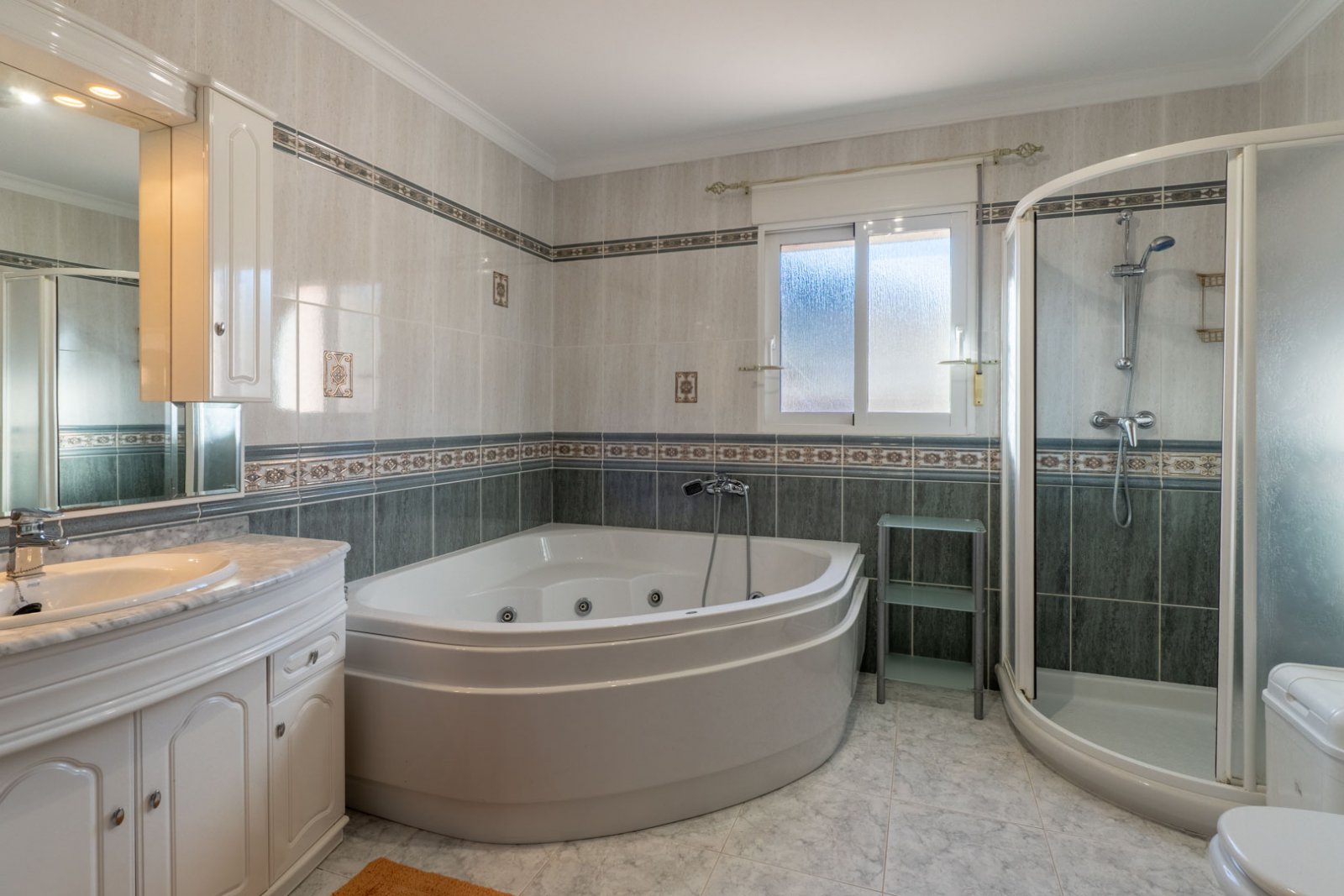 9007JAL Villa im mediterranen Stil zum Verkauf in Jalón.