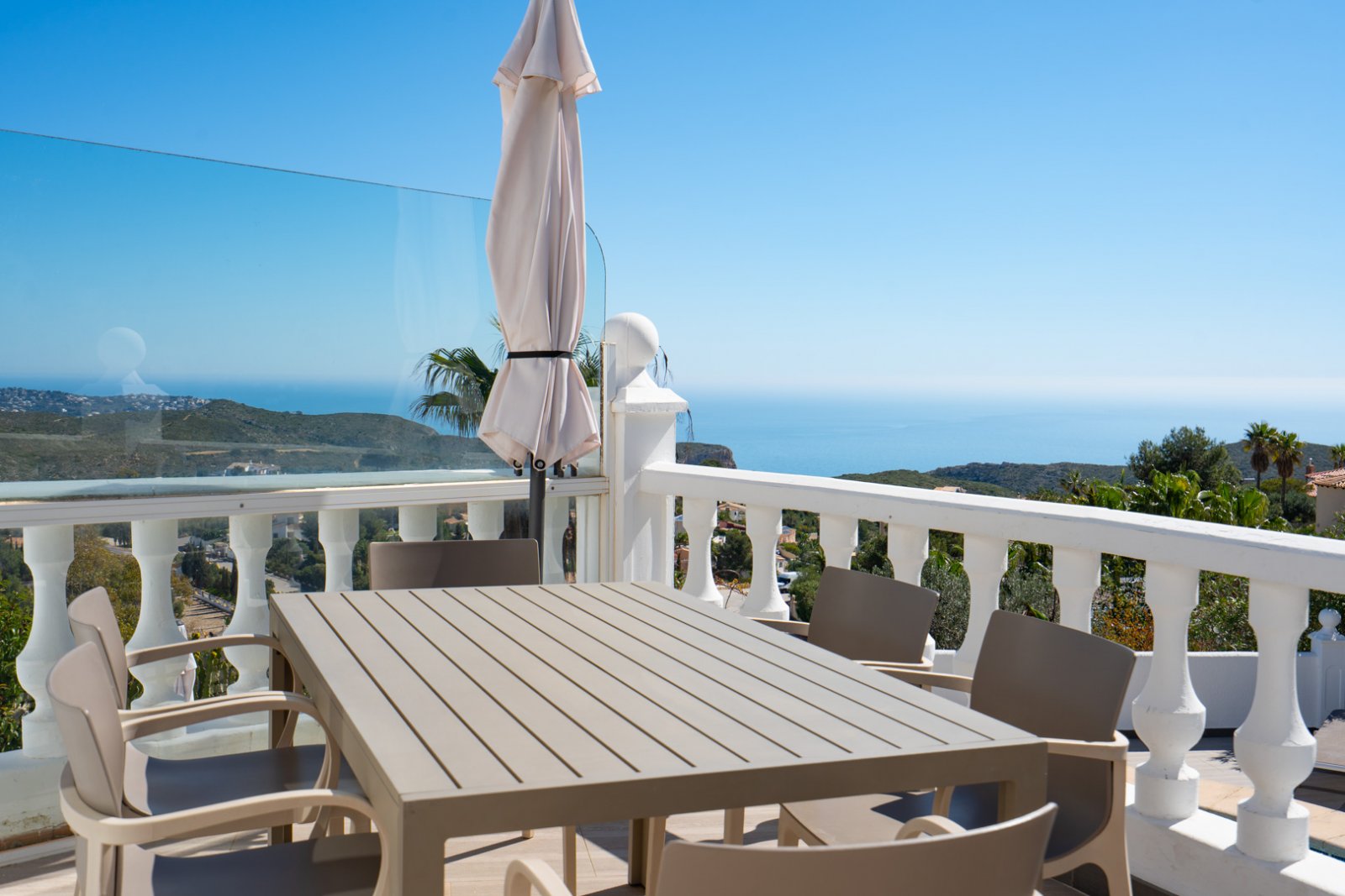 C4XY4635BELL Großzügige Villa mit Panoramablick aufs Meer zu verkaufen in Cumbre del Sol, Benitachell