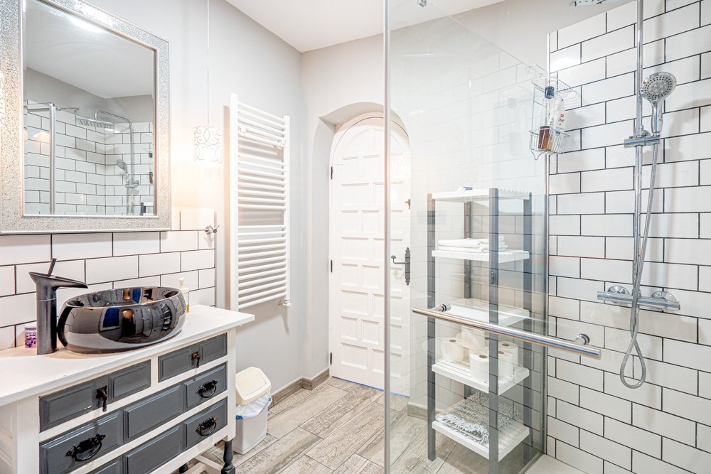 4223CAL Renovierte Villa mit Meerblick und gutem Mietpotenzial zum Verkauf nahe dem Zentrum von Calpe