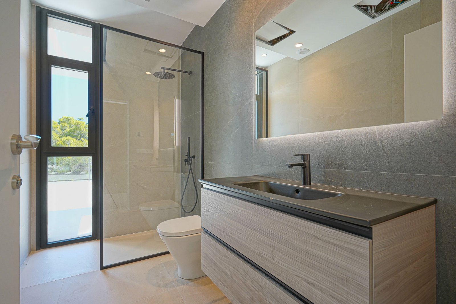 4305MOR Moderne Villa zum Verkauf in Moraira