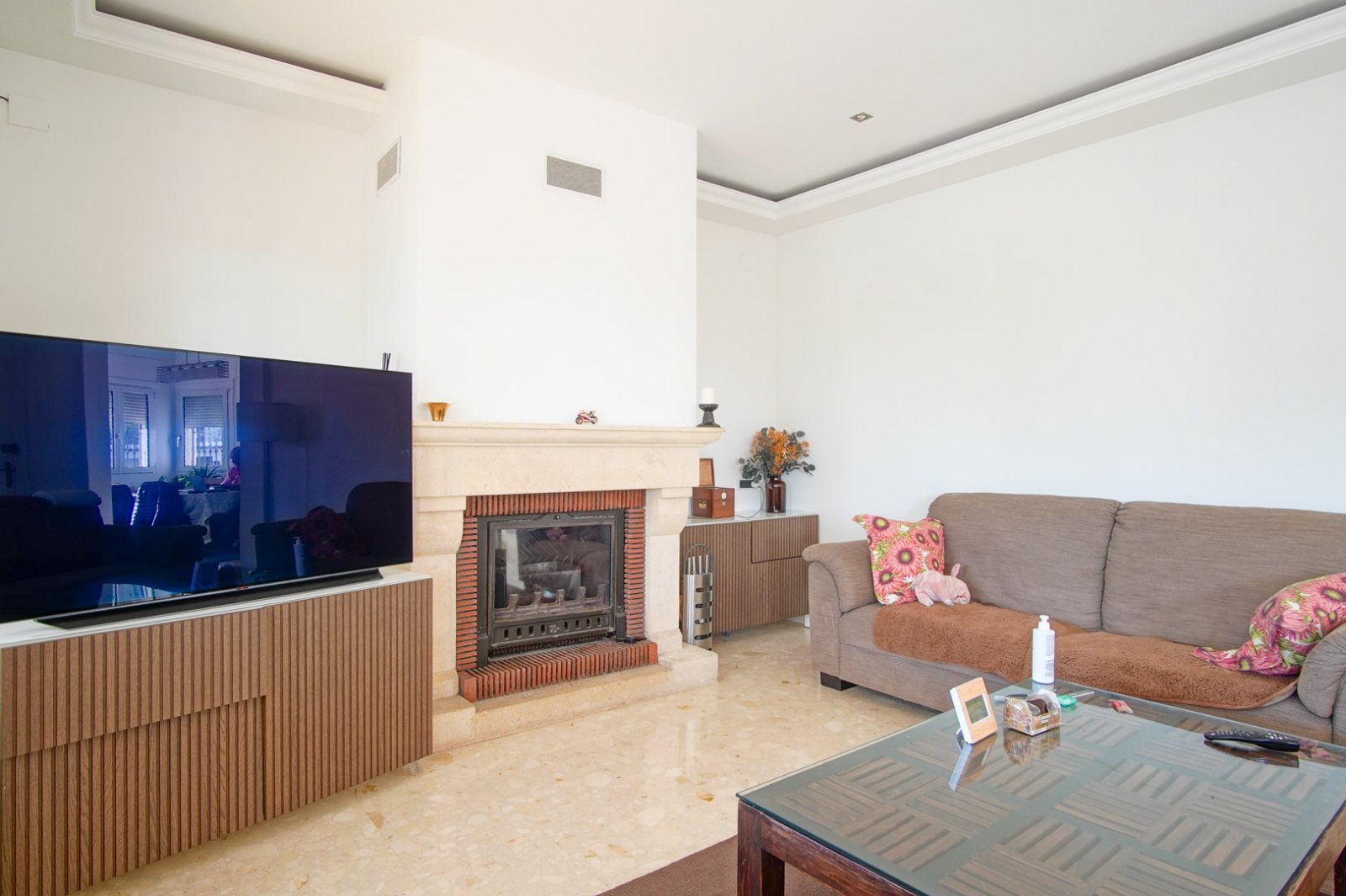 8176DEN Villa mit teilweisem Meerblick zum Verkauf in Las Rotas, Denia