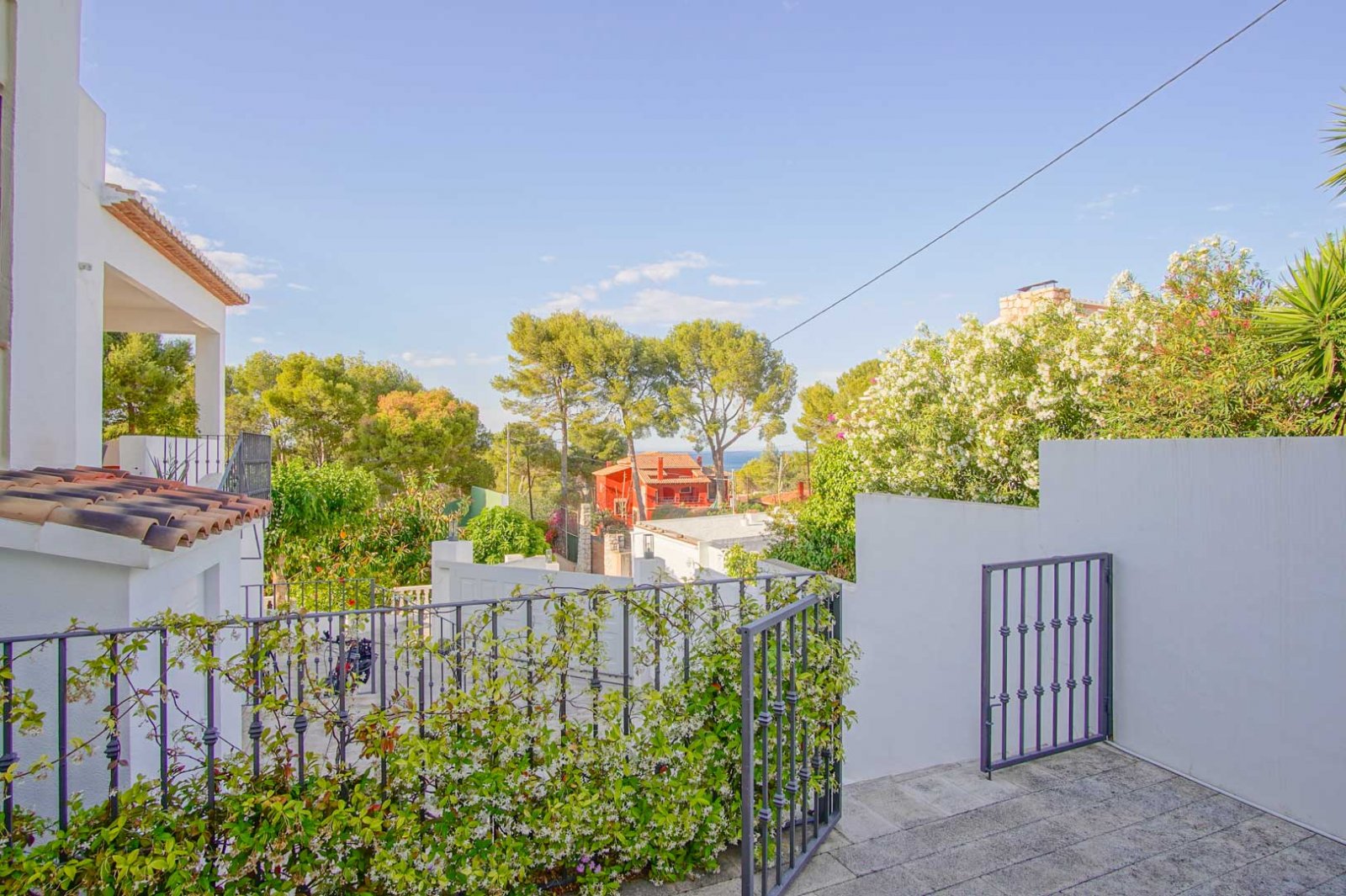 8176DEN Villa mit teilweisem Meerblick zum Verkauf in Las Rotas, Denia