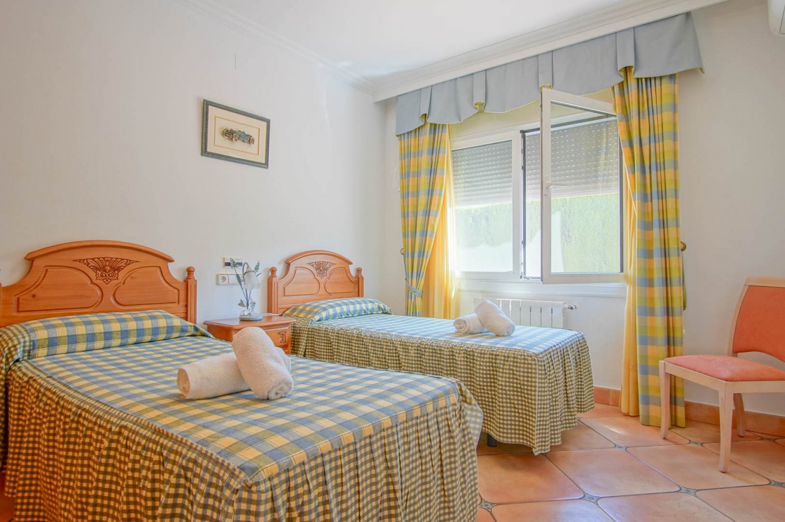 C3XY4422BEN Sehr große Villa mit 3 Gästehäusern auf 11.000 m2 zum Verkauf in Benissa