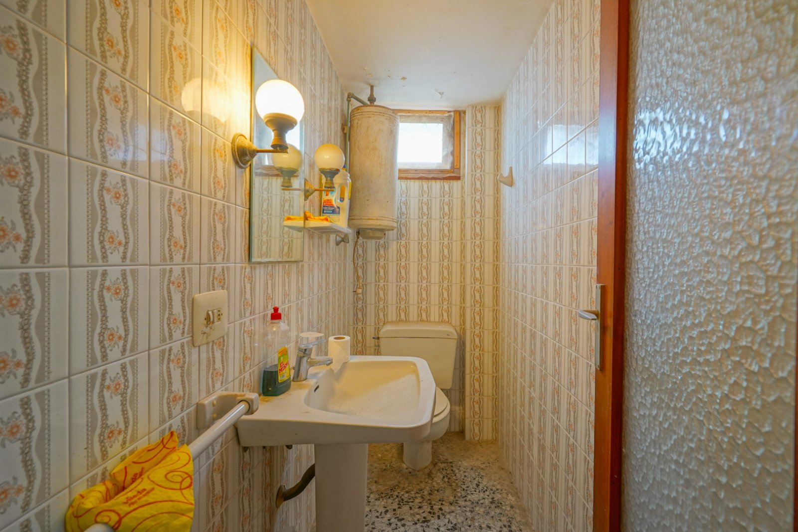 4466BEN Doppelhaushälfte mit 7 Schlafzimmern im Zentrum von Benissa zu verkaufen,