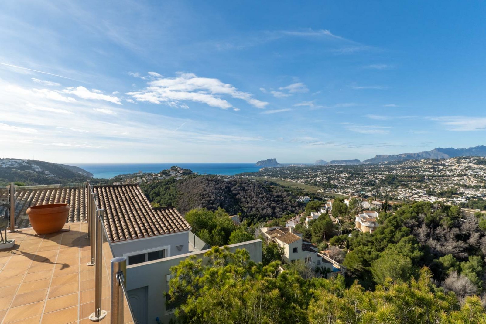9001MOR Villa mit Pool und Meerblick in Moraira zu verkaufen.