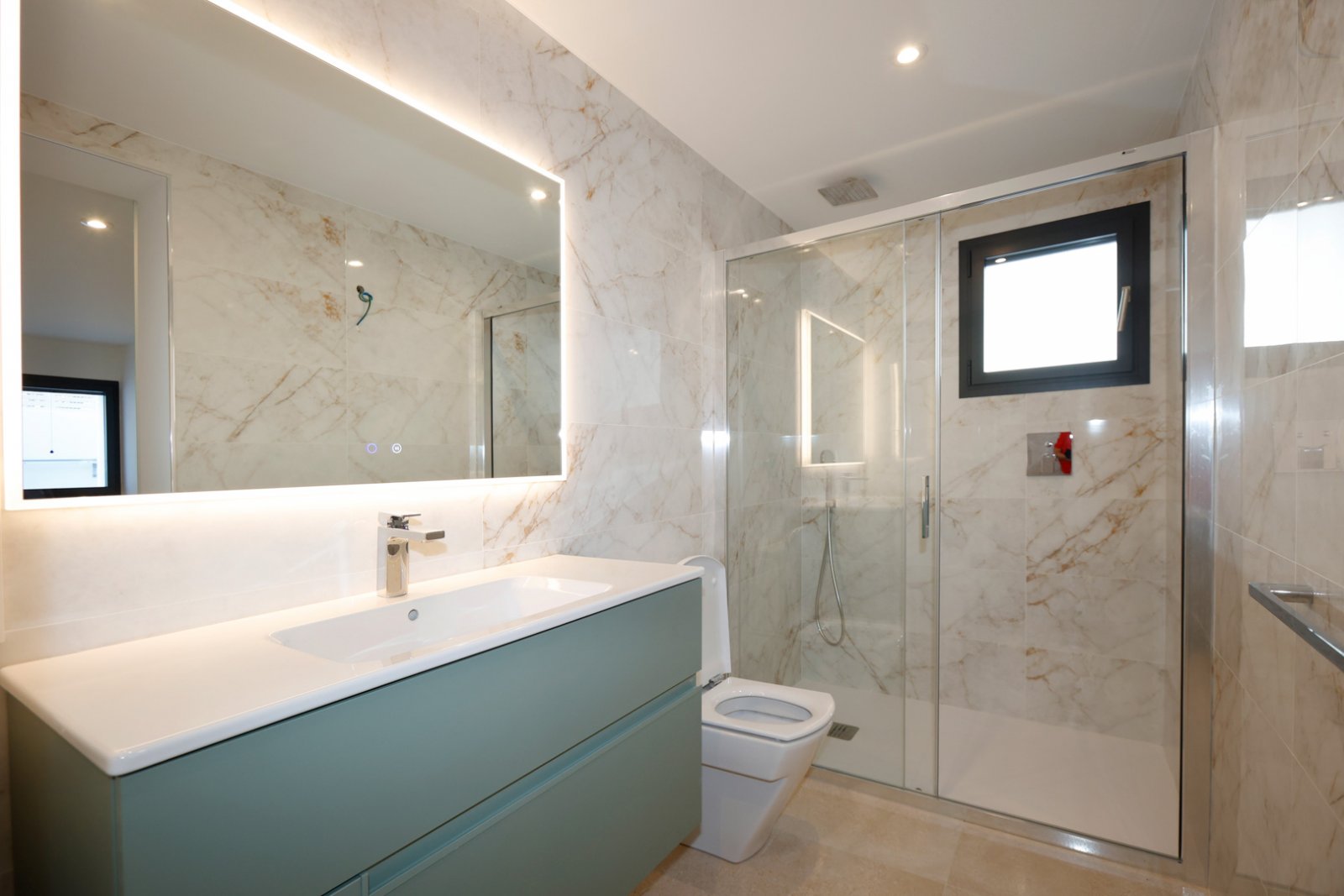 8308CAL Moderne Villa mit Bergblick, zu verkaufen in Calpe.