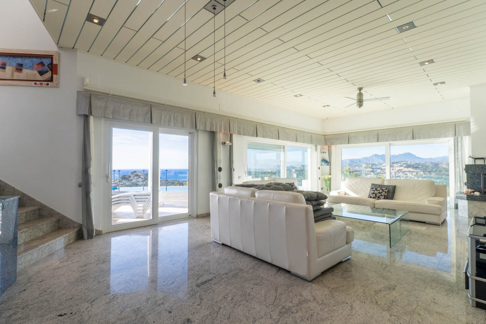 9005MOR Moderne Villa mit spektakulärem Meerblick in Moraira zu verkaufen.