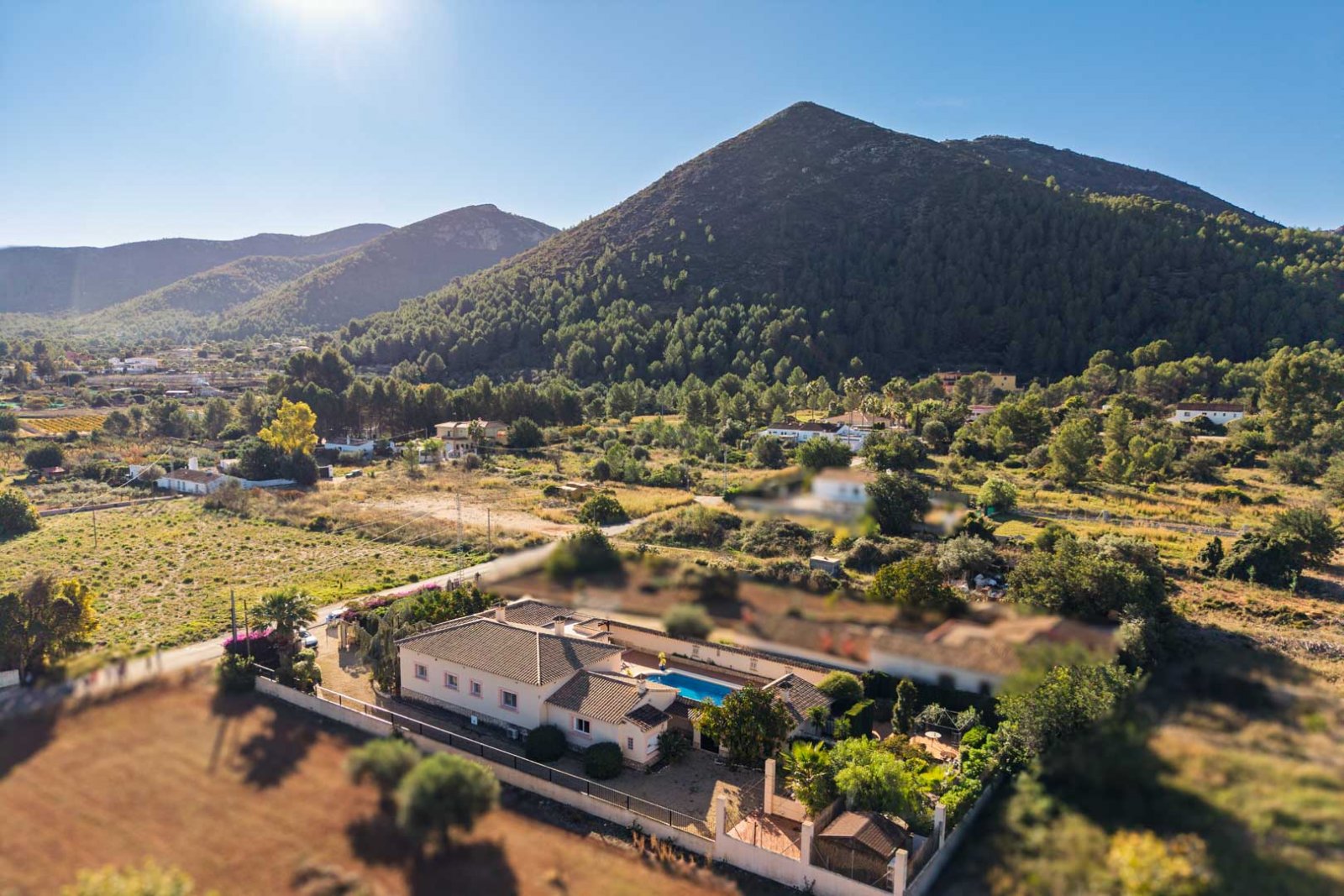 9007JAL Villa im mediterranen Stil zum Verkauf in Jalón.