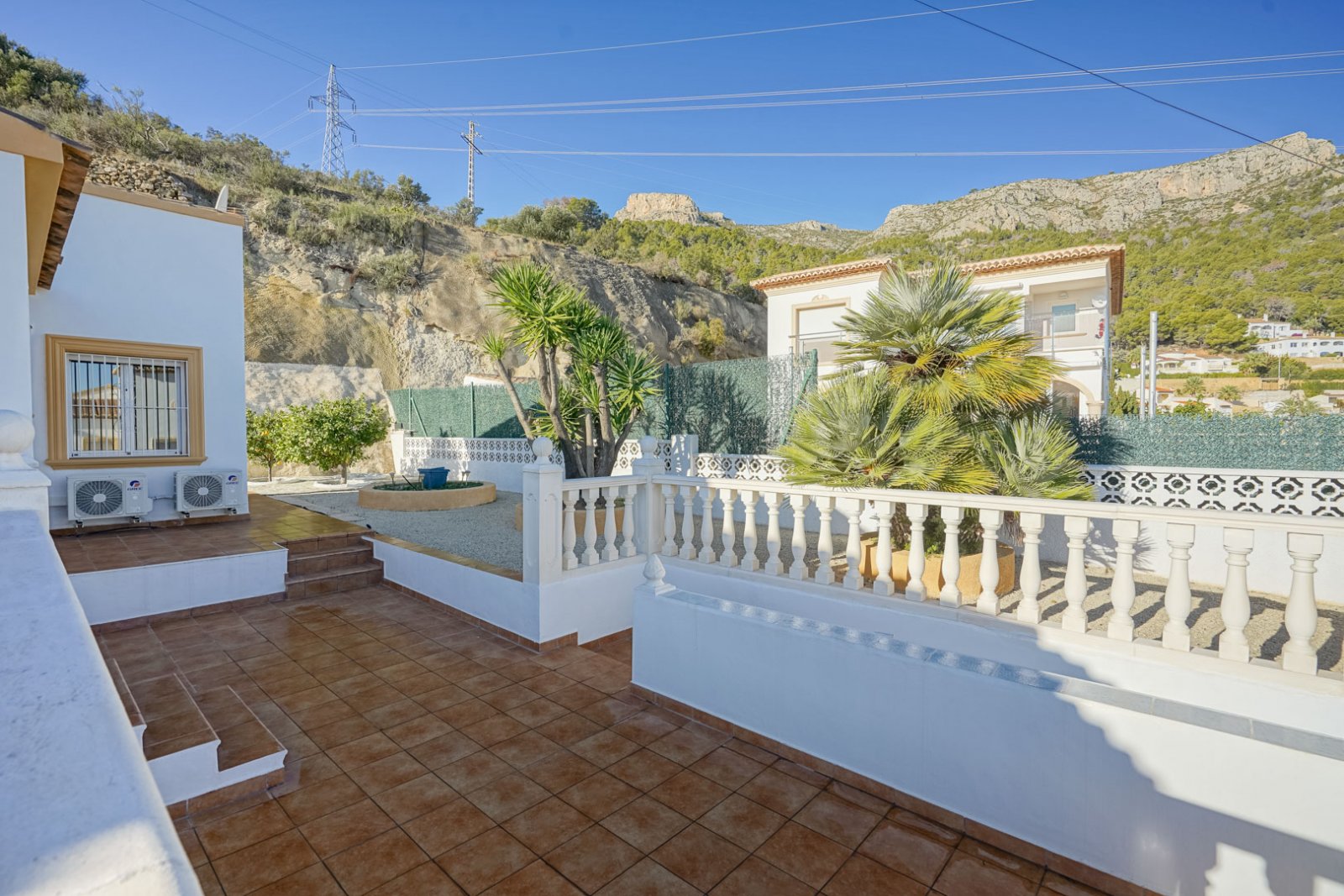 Villa C4XY4596CAL mit Gästehaus und Panoramablick aufs Meer in Oltamar, Calpe zu verkaufen