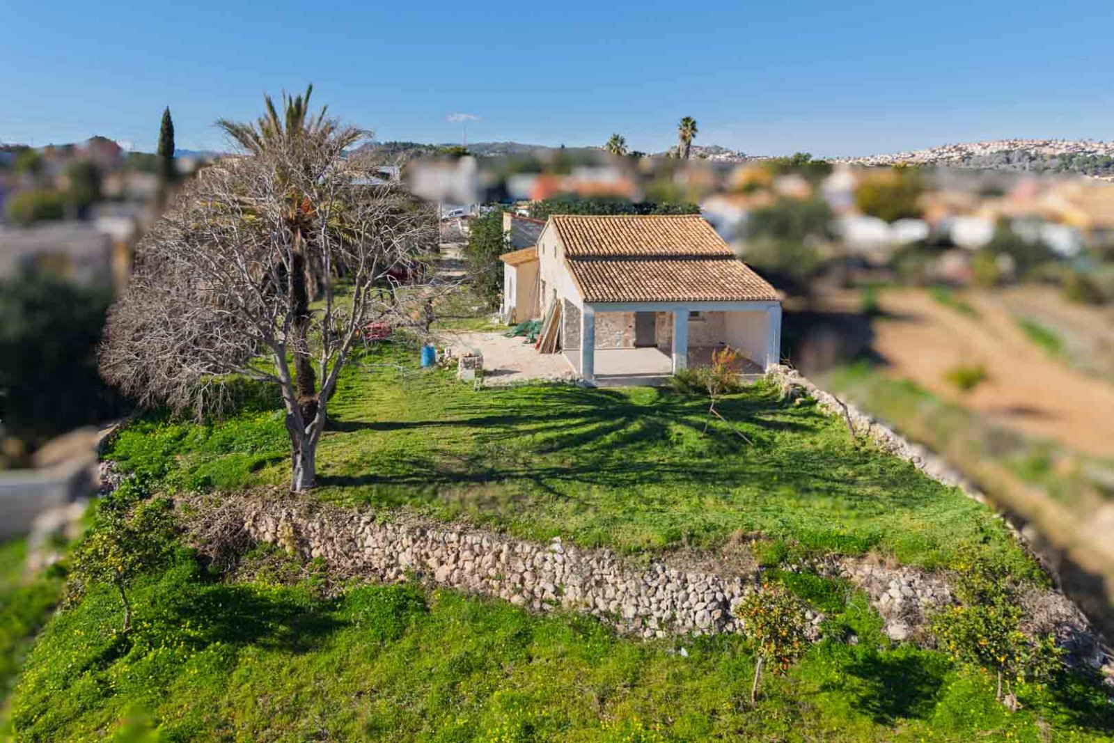 8320GAT Villa im mediterranen Stil in Gata de Gorgos zu verkaufen (Renovierung läuft).