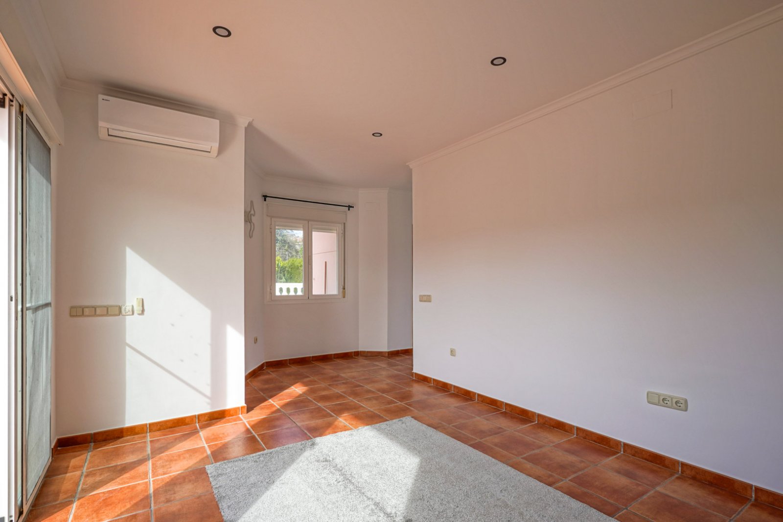 8324BEN Penthouse 150m vom Strand entfernt in Benissa zu verkaufen.