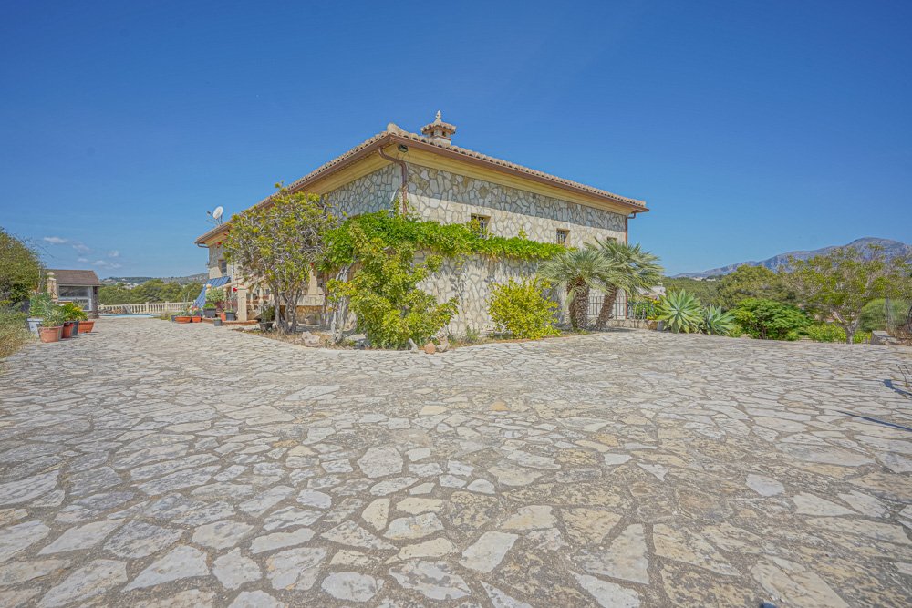C3XY4251BELL Wunderschönes Landhaus mit Weinbergen in Benitachell zu verkaufen
