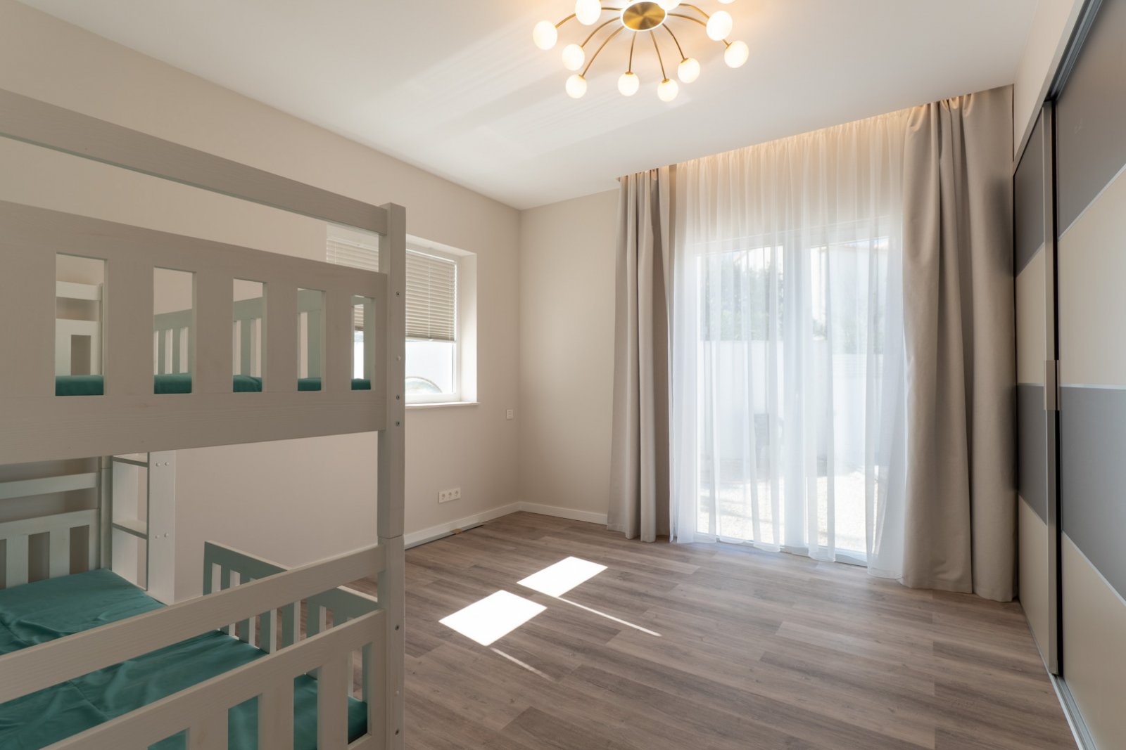 8329CAL Moderne, noch nicht fertiggestellte Villa in Calpe zu verkaufen.