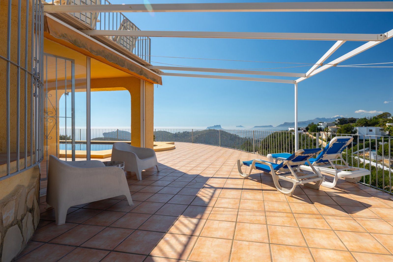 4633BELL Wunderschöne Villa mit Panoramablick aufs Meer zum Verkauf in Cumbre del Sol, Benitachell