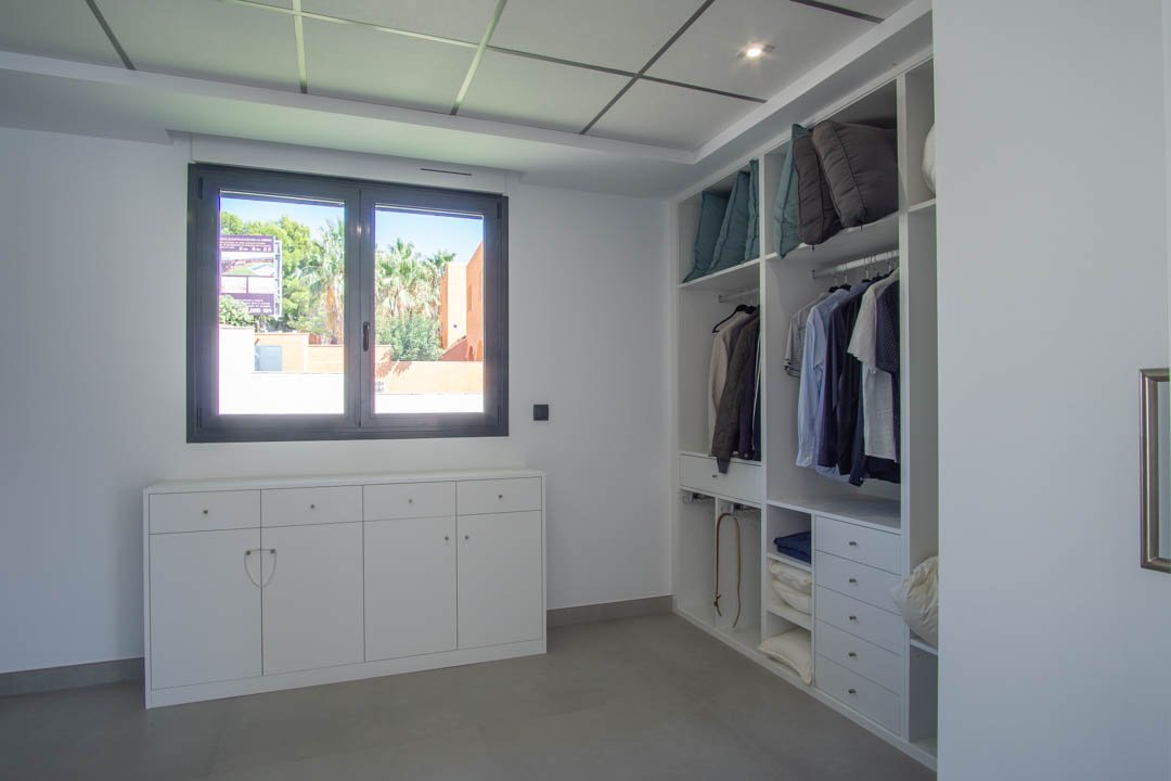 C3XY7000ALT Geräumige Villa zum Verkauf mit Meerblick in Altea