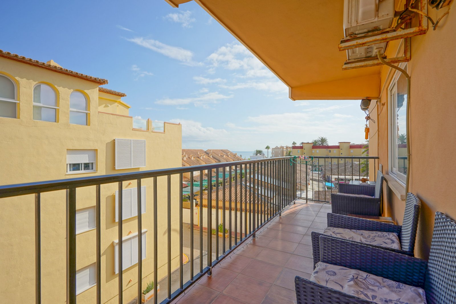 4426DEN Wohnung mit direktem Zugang zum Strand in Denia