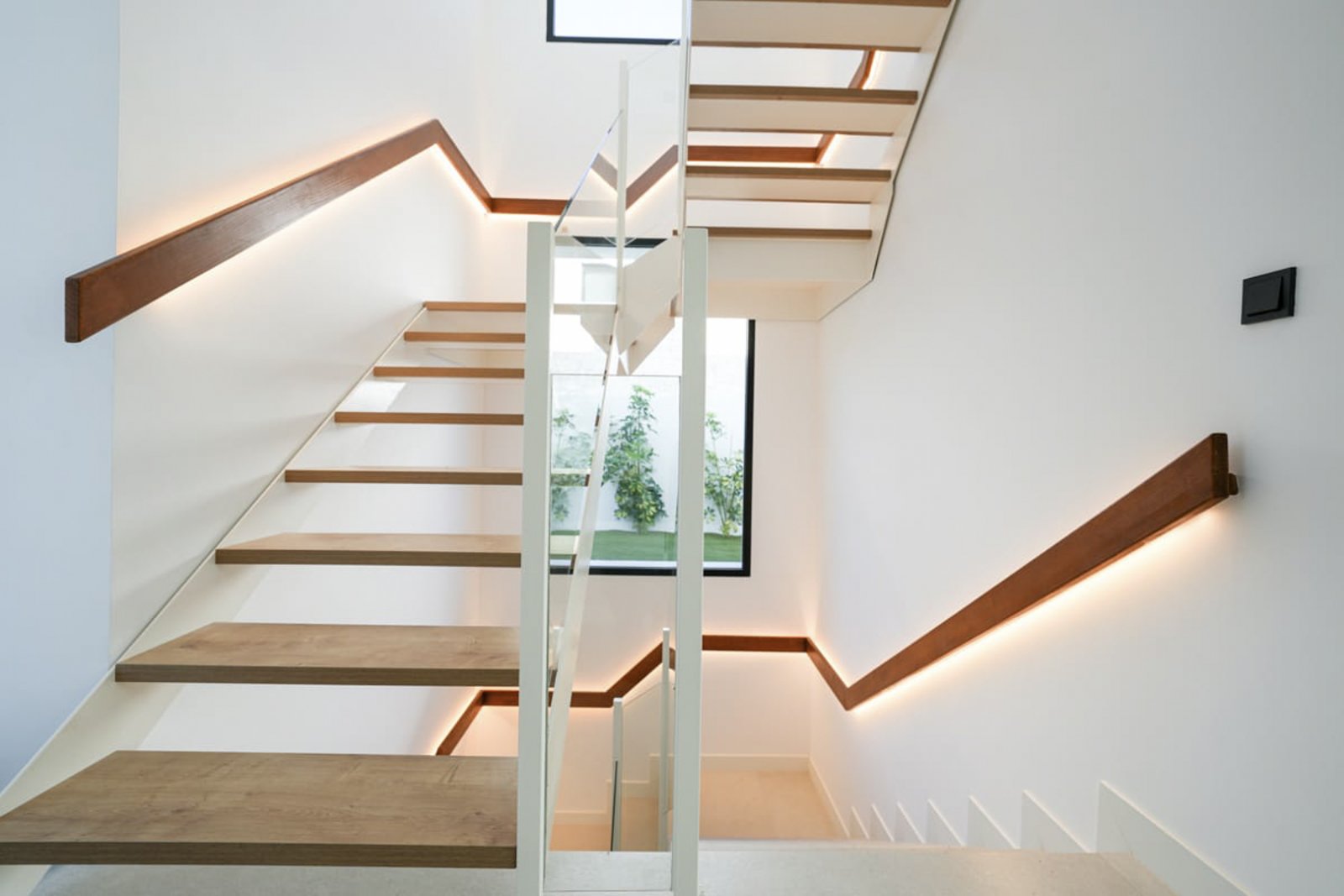 4503POL Moderne Neubauvilla zum Verkauf in Polop