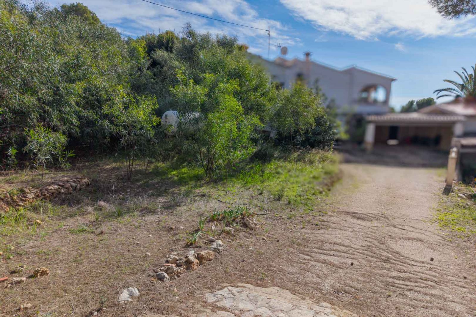 8319MOR Stadtgrundstück zum Verkauf in Moraira.