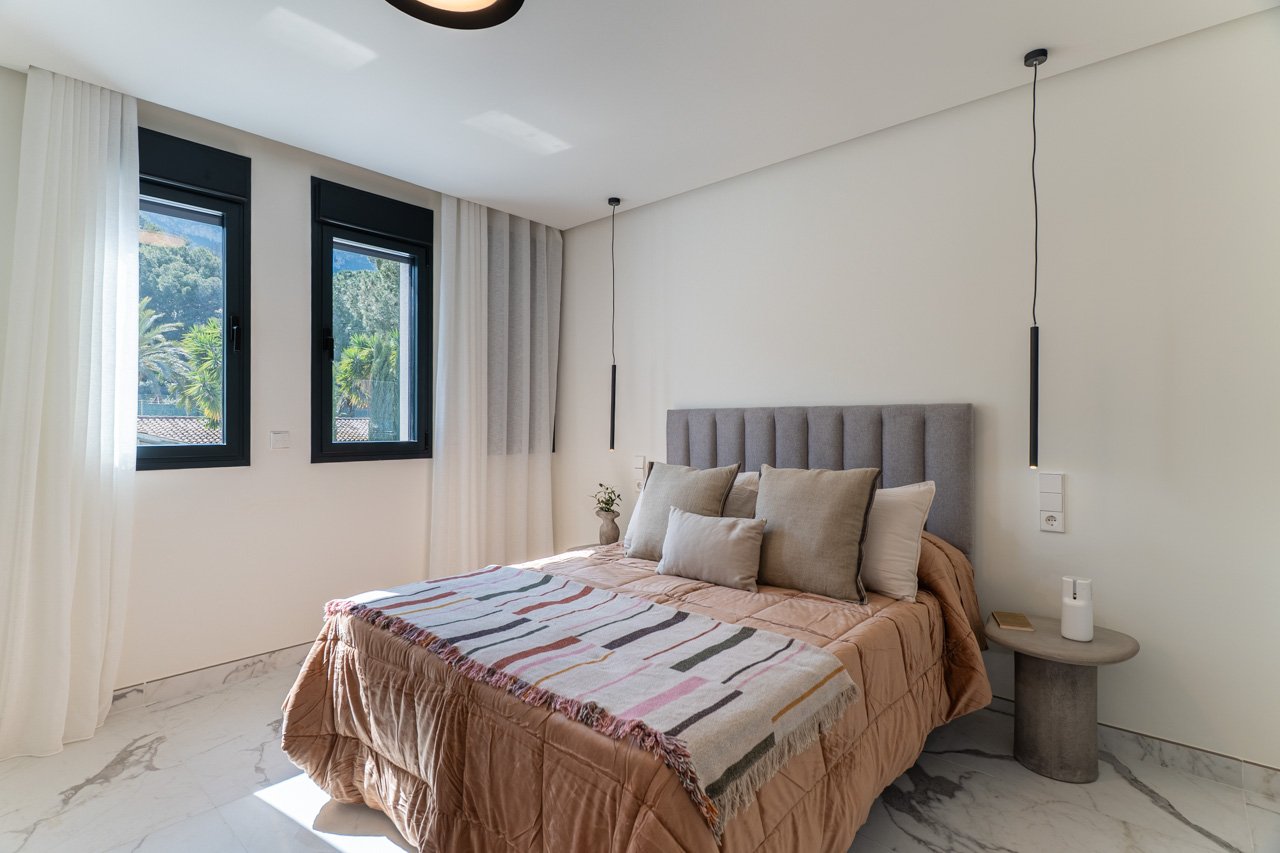 8327DEN Moderne Villa zum Verkauf in Denia.