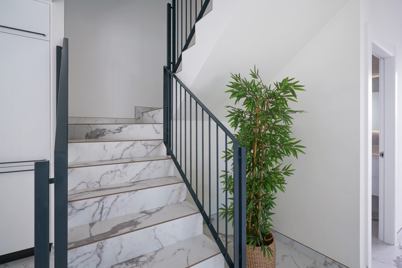 8327DEN Moderne Villa zum Verkauf in Denia.