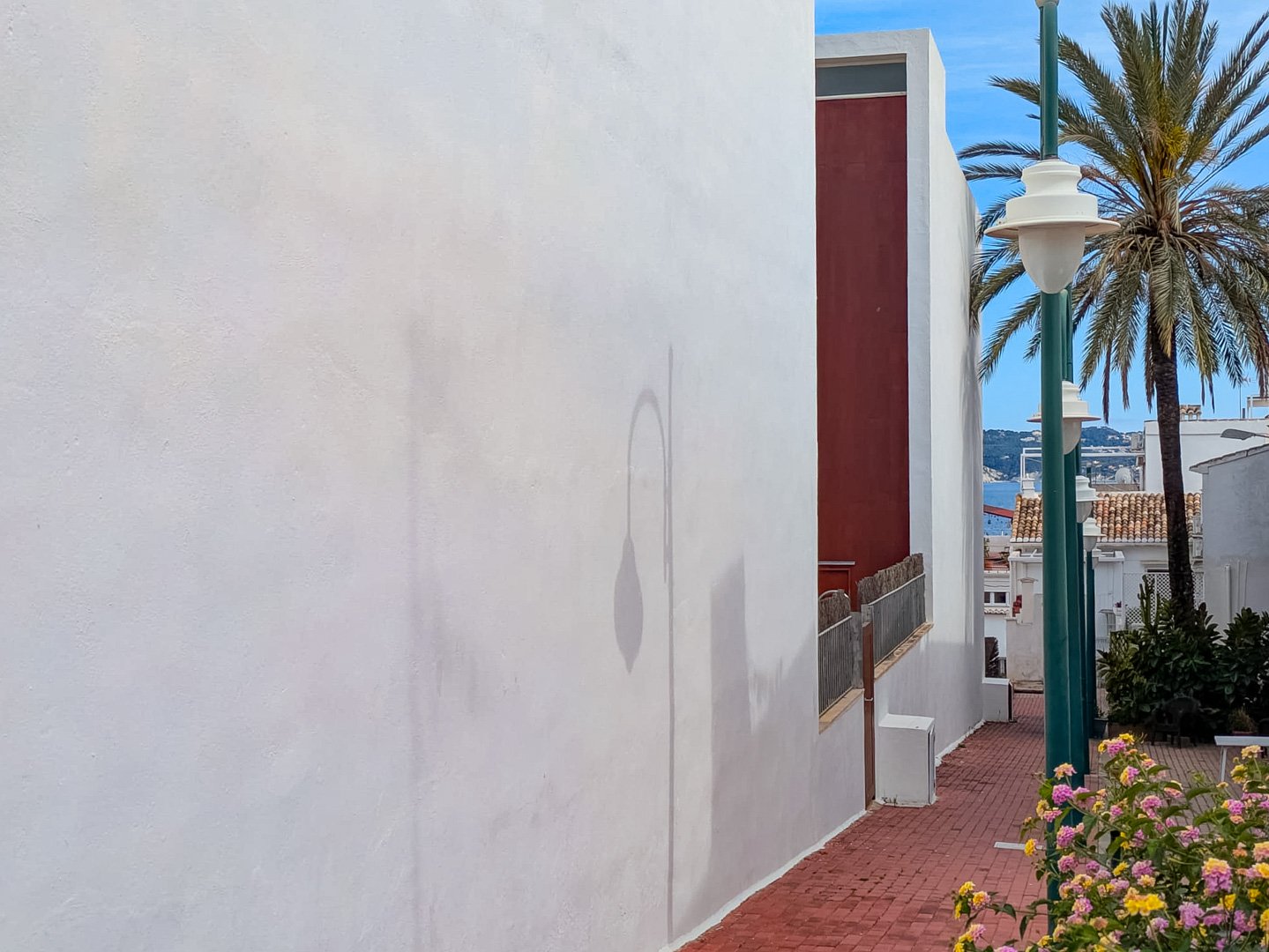 4642JAV Erdgeschosswohnung nur wenige Schritte vom Meer und dem Hafen von Jávea entfernt, mit Vermietungslizenz, zu verkaufen