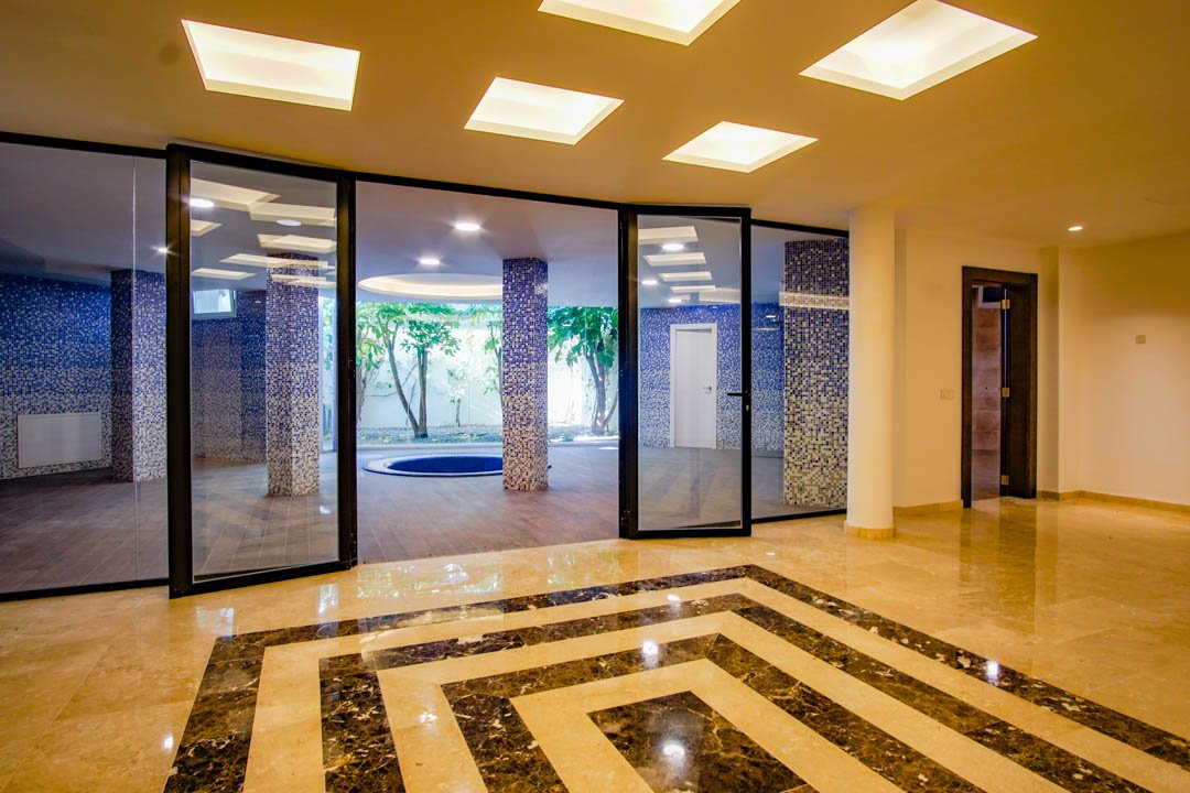 7030ALF Neue architektonische Villa im Kolonialstil zu verkaufen in Alfaz del Pi Alicante