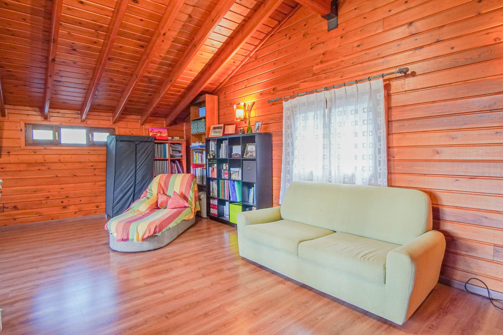 C3XY8197ORB Großer Bauernhof mit viel Land und Stall zum Verkauf in Orba