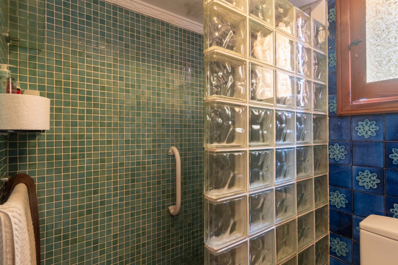 8290DEN Mediterrane Villa mit Pool, großem Grundstück, 550 m vom Strand entfernt und in der Nähe des Zentrums, zu verkaufen in Denia.