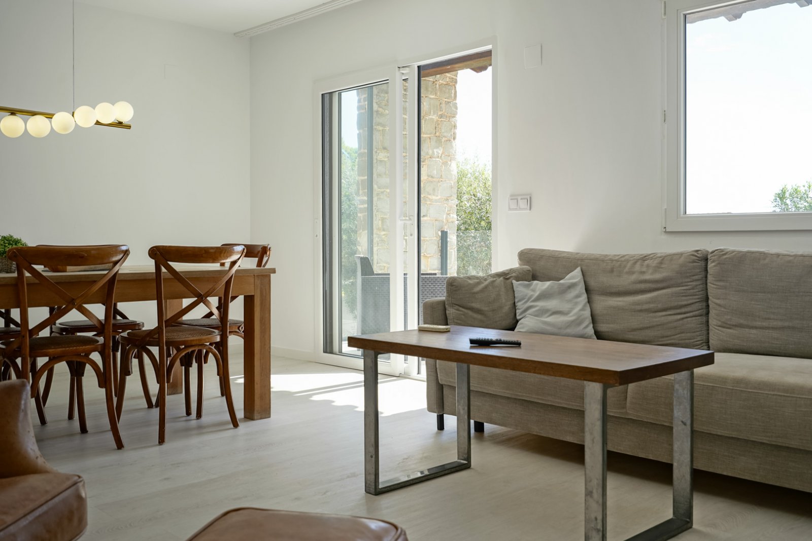 C3XY4574CAL Renovierte Villa mit 5 Schlafzimmern zu verkaufen, 500 m vom Strand und Zentrum von Calpe entfernt