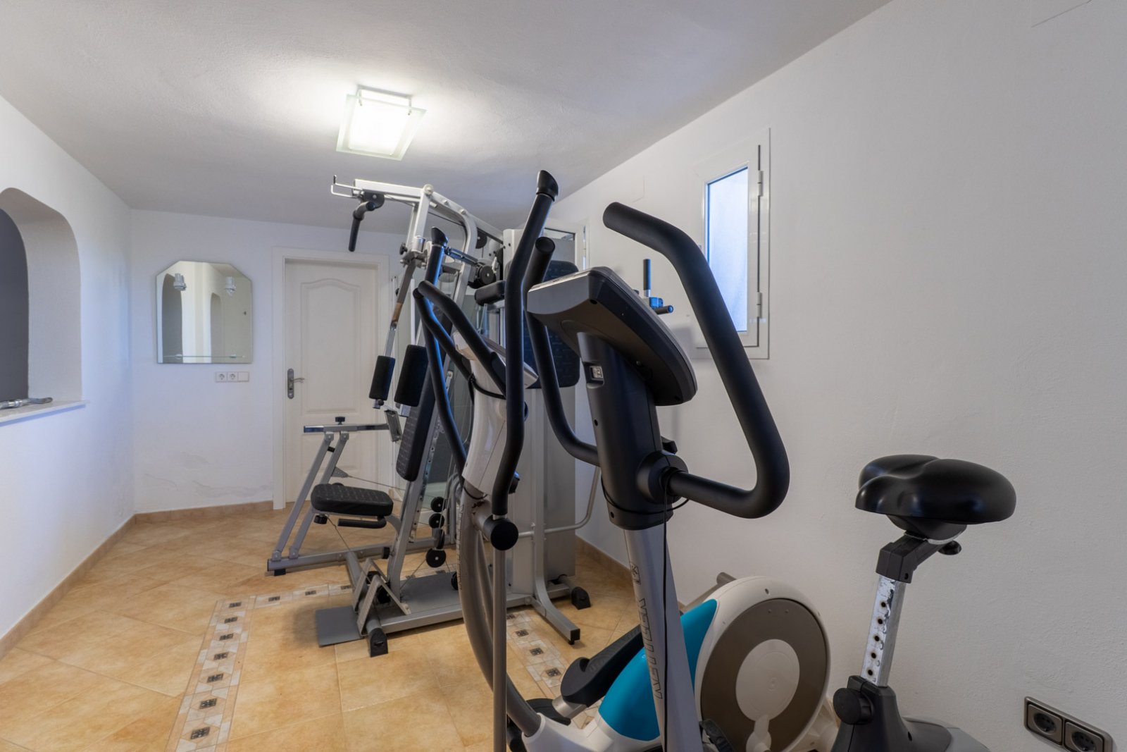 9001MOR Villa mit Pool und Meerblick in Moraira zu verkaufen.