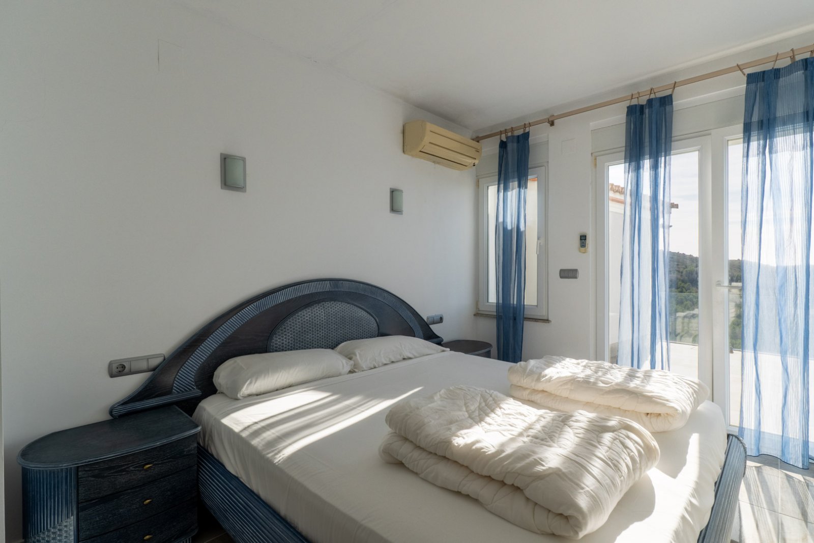 9005MOR Moderne Villa mit spektakulärem Meerblick in Moraira zu verkaufen.