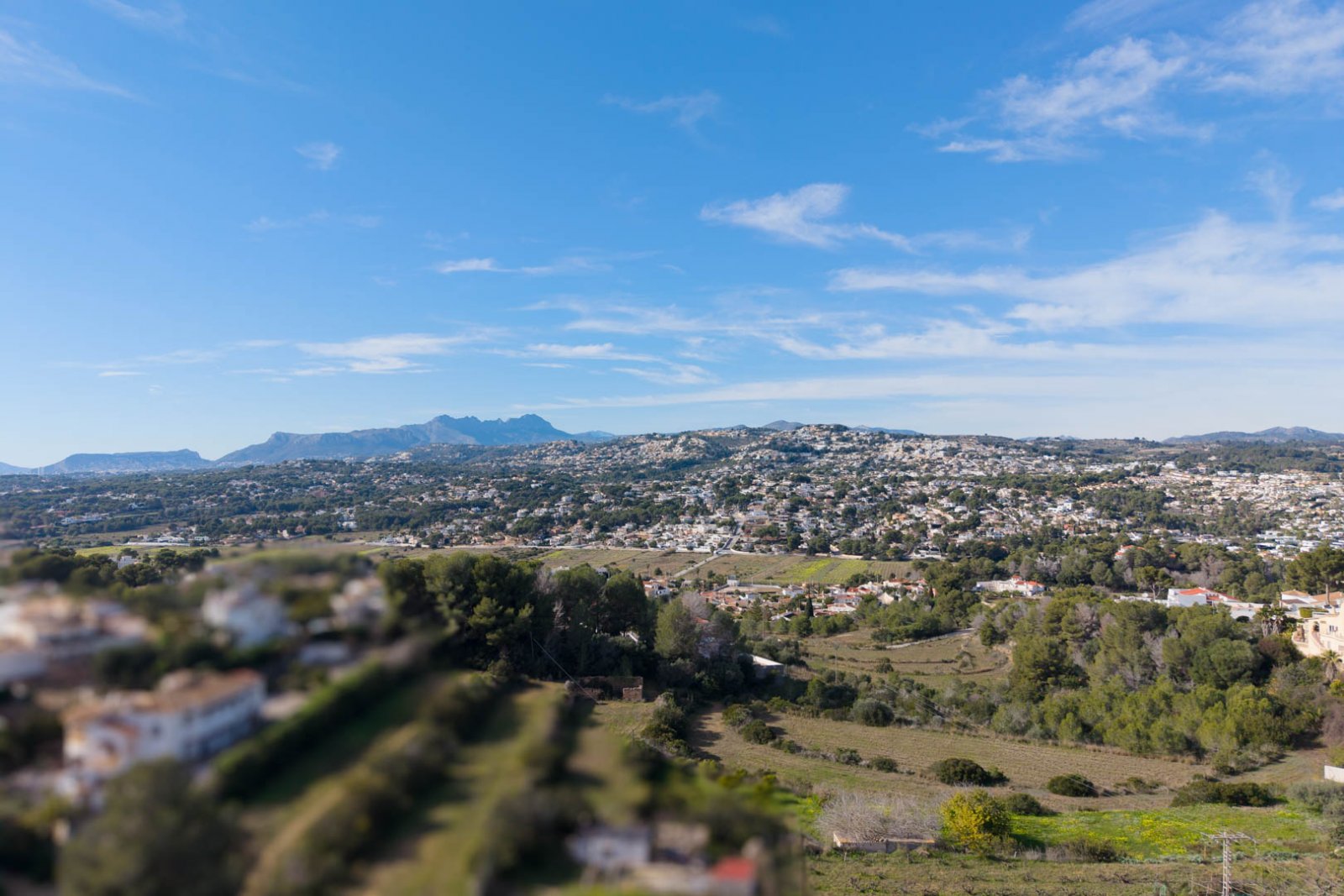 8319MOR Stadtgrundstück zum Verkauf in Moraira.